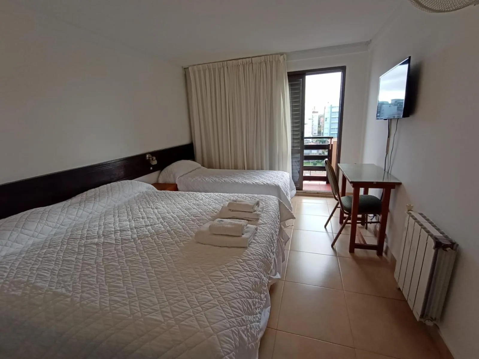 Photo of the whole room, Bed in Intersur Villa Gesell