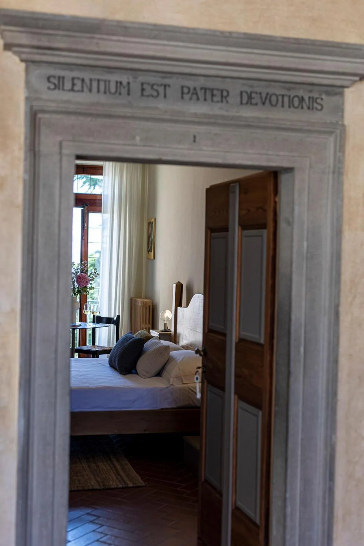 Decorative detail, Bed in Annunciata Soul Retreat