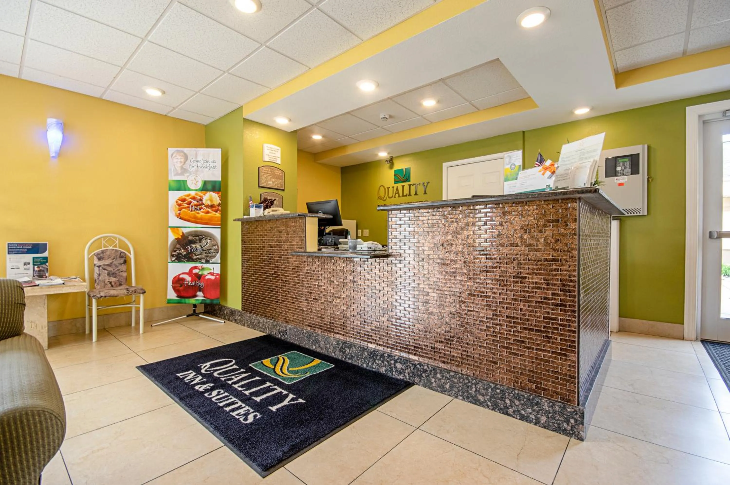 Quality Inn & Suites Glenmont - Albany South