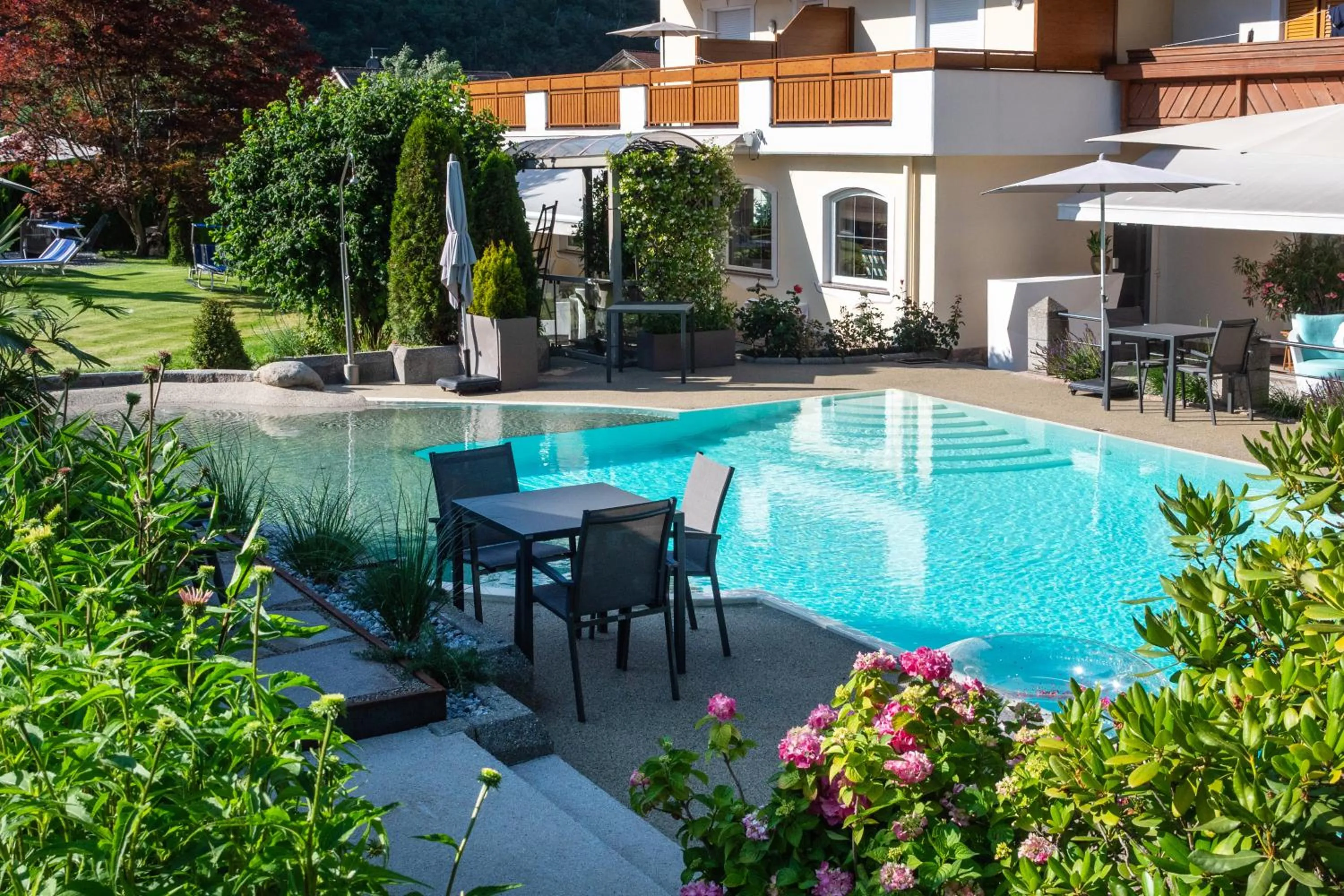 Swimming pool in Hotel Bischofhof