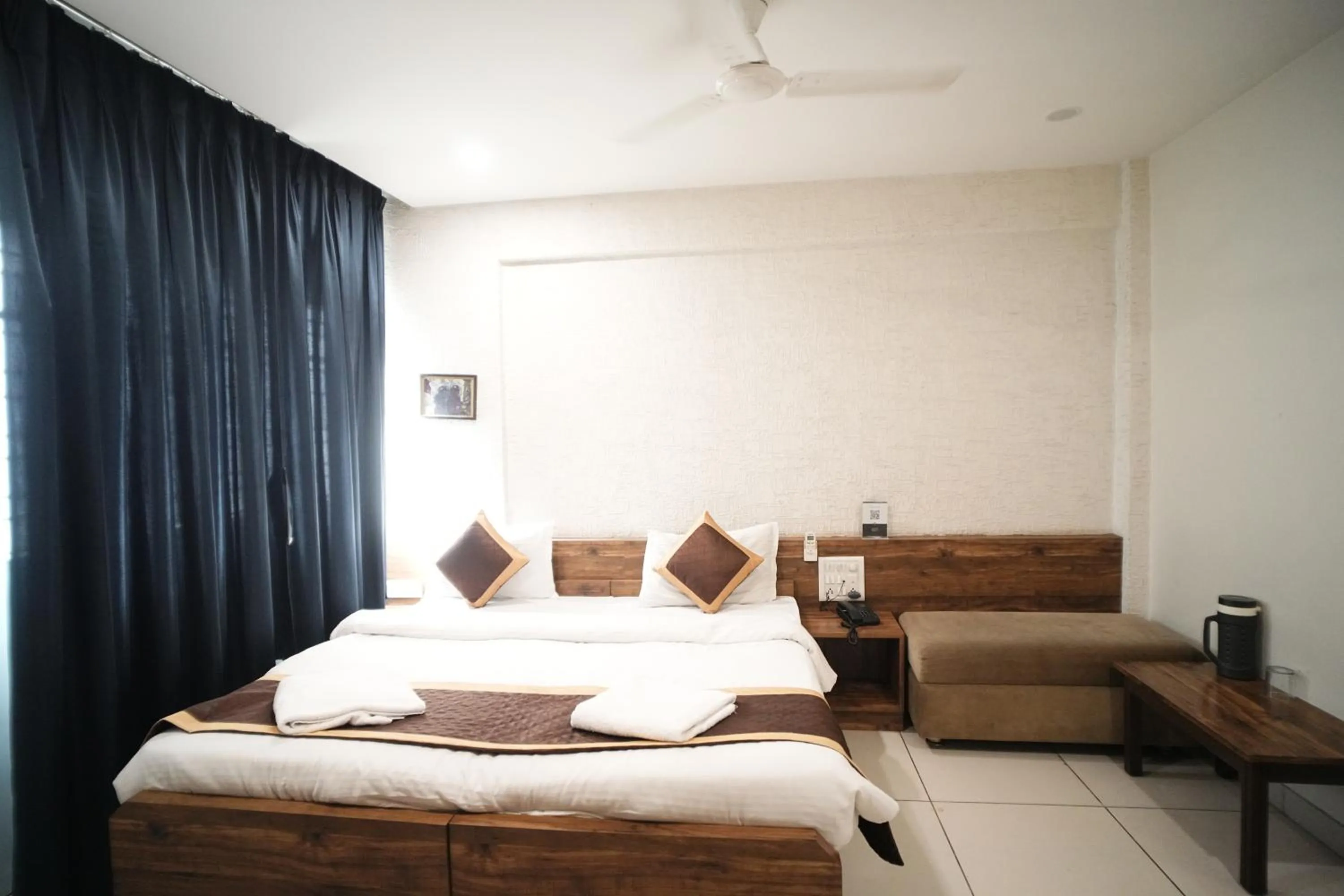 Bed in Hotel Kartiki