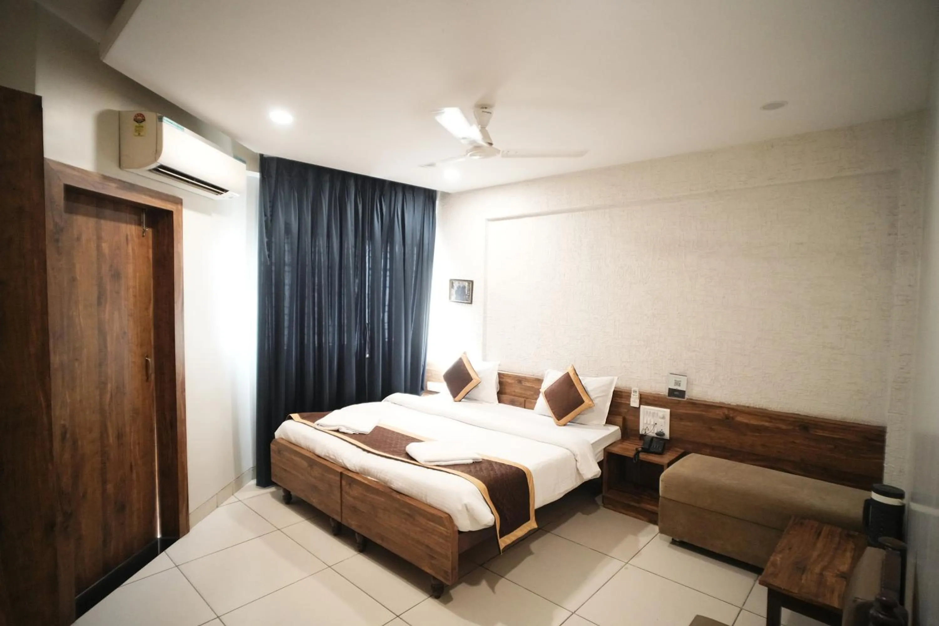 Bed in Hotel Kartiki