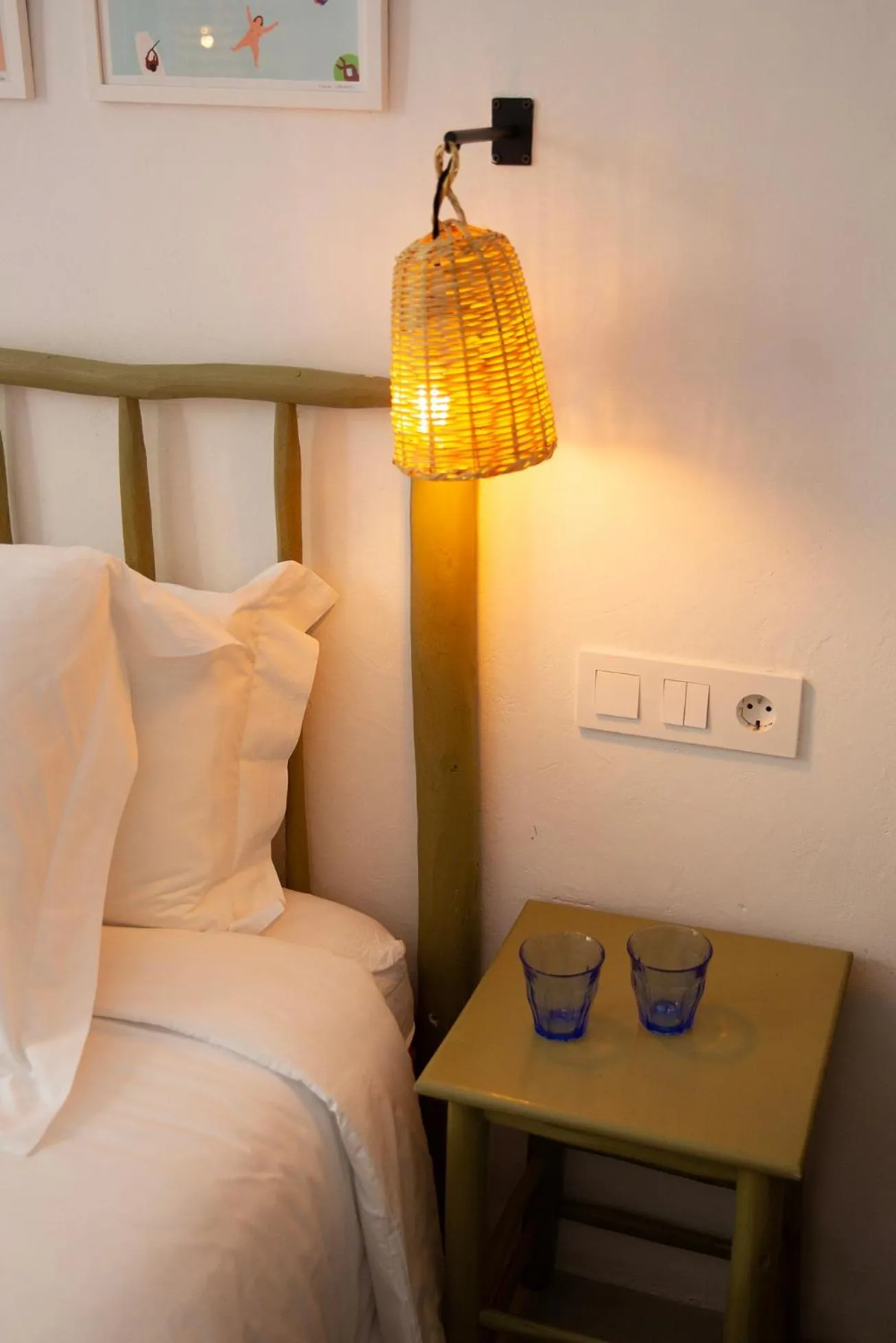 Decorative detail, Bed in Hostal Mar y Sal