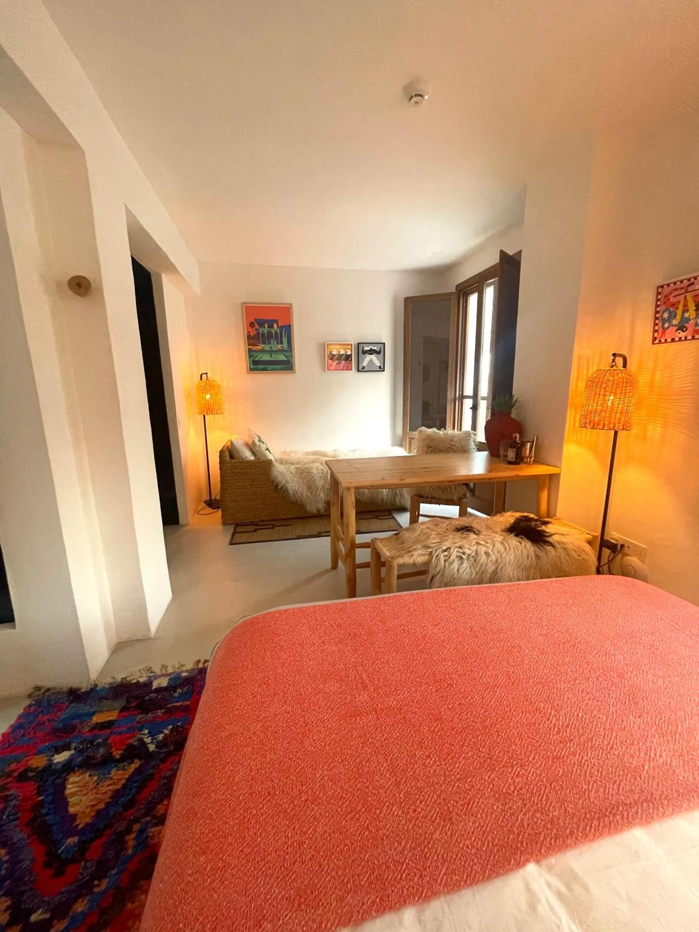 Living room, Bed in Hostal Mar y Sal