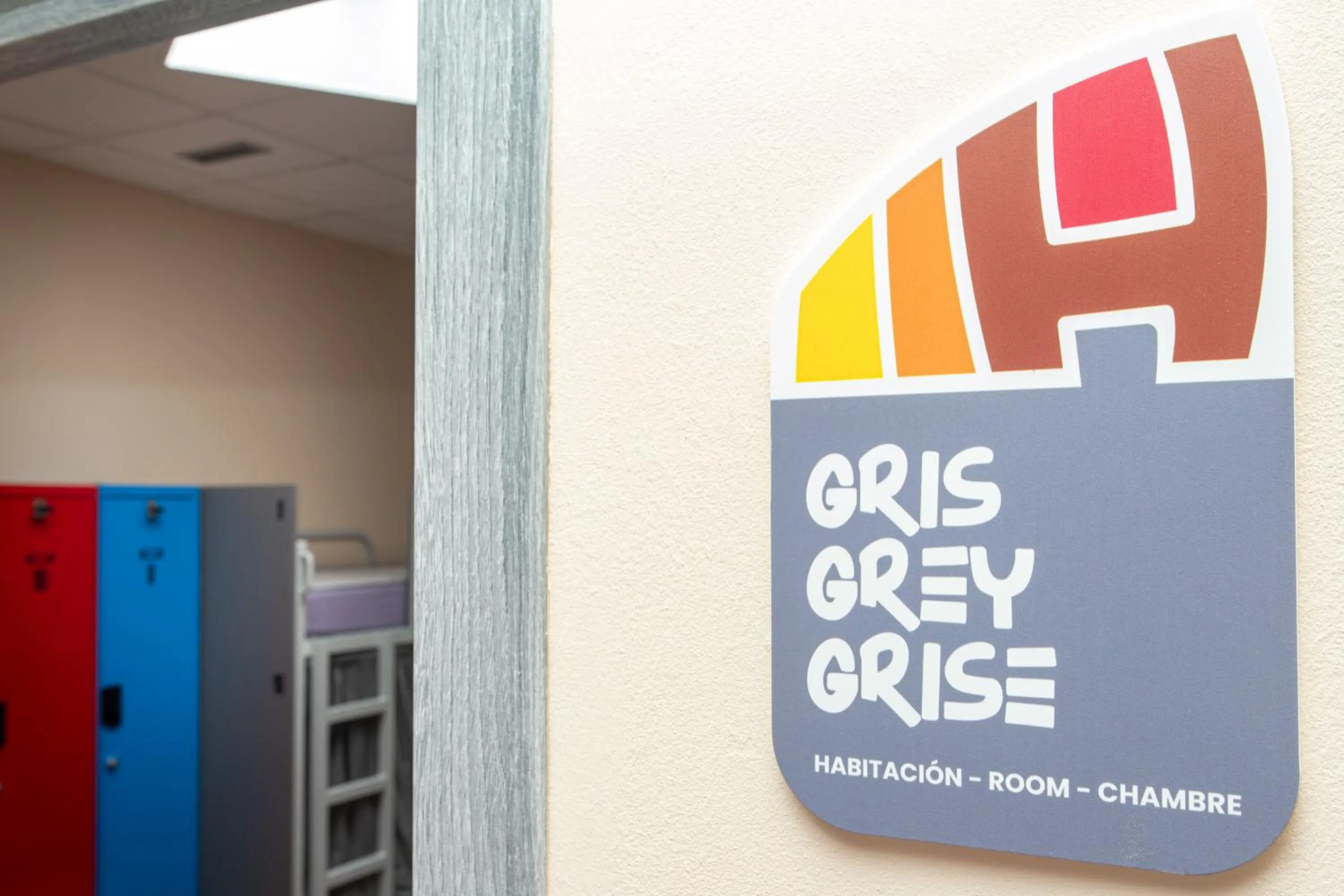 Communal lounge/ TV room in Llanes Hostel