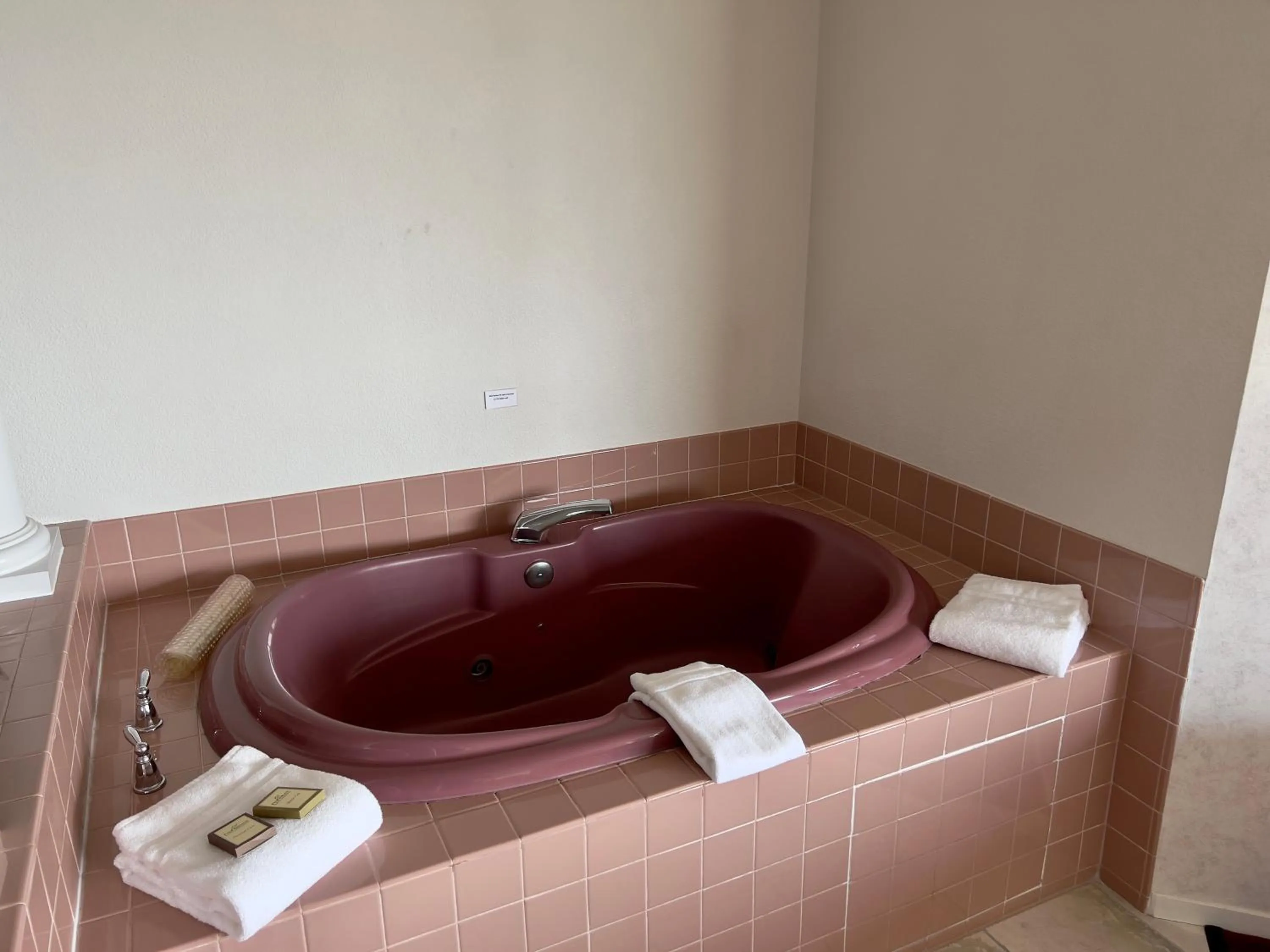 Hot Tub in Ocean View Lodge