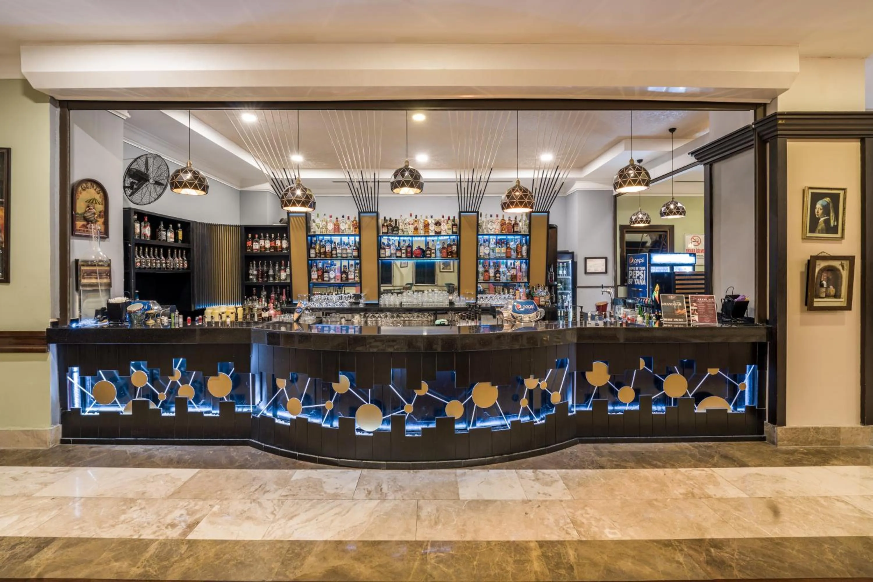 Lounge or bar in Orange County Kemer