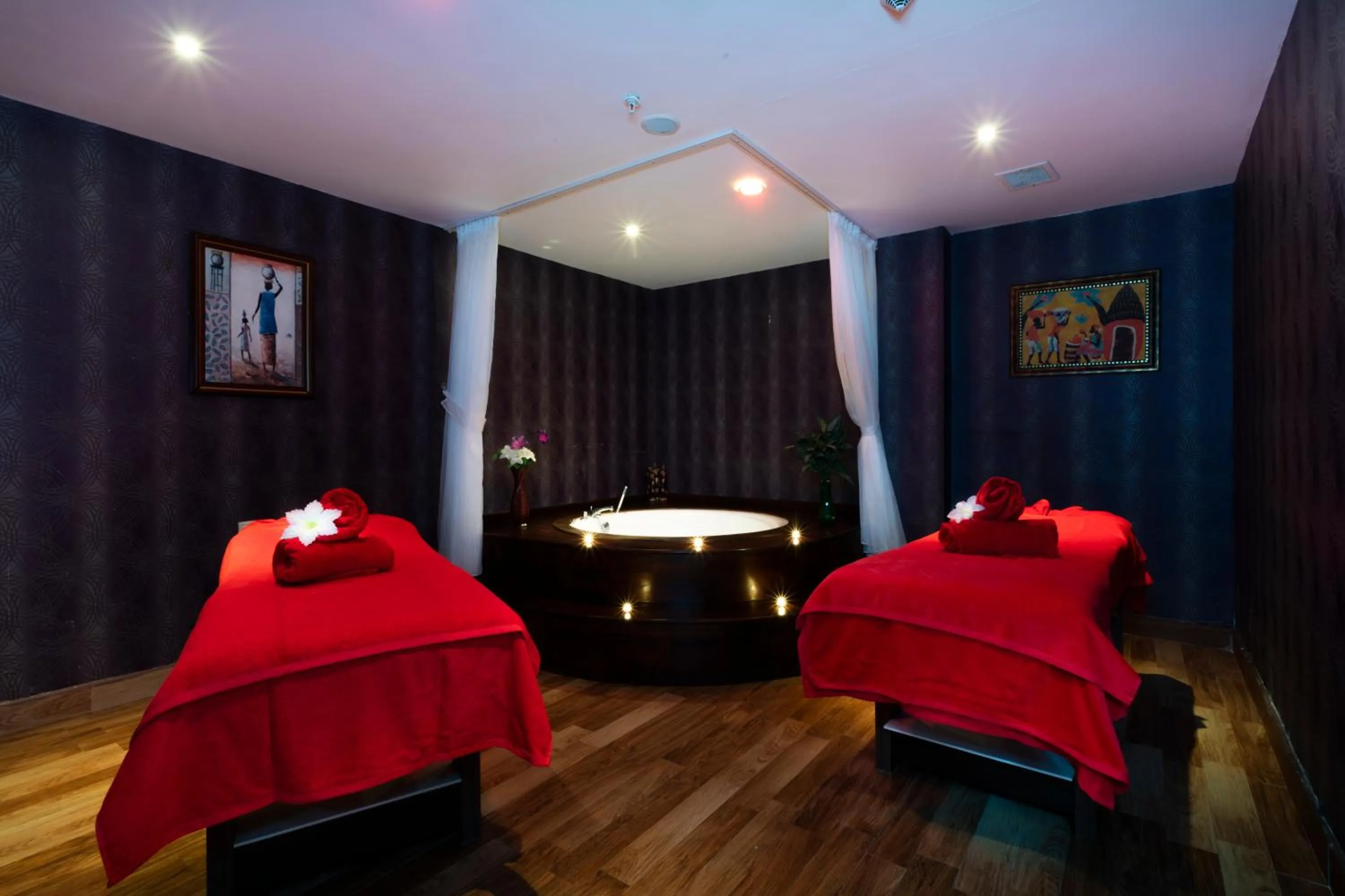 Massage, Bed in Orange County Kemer