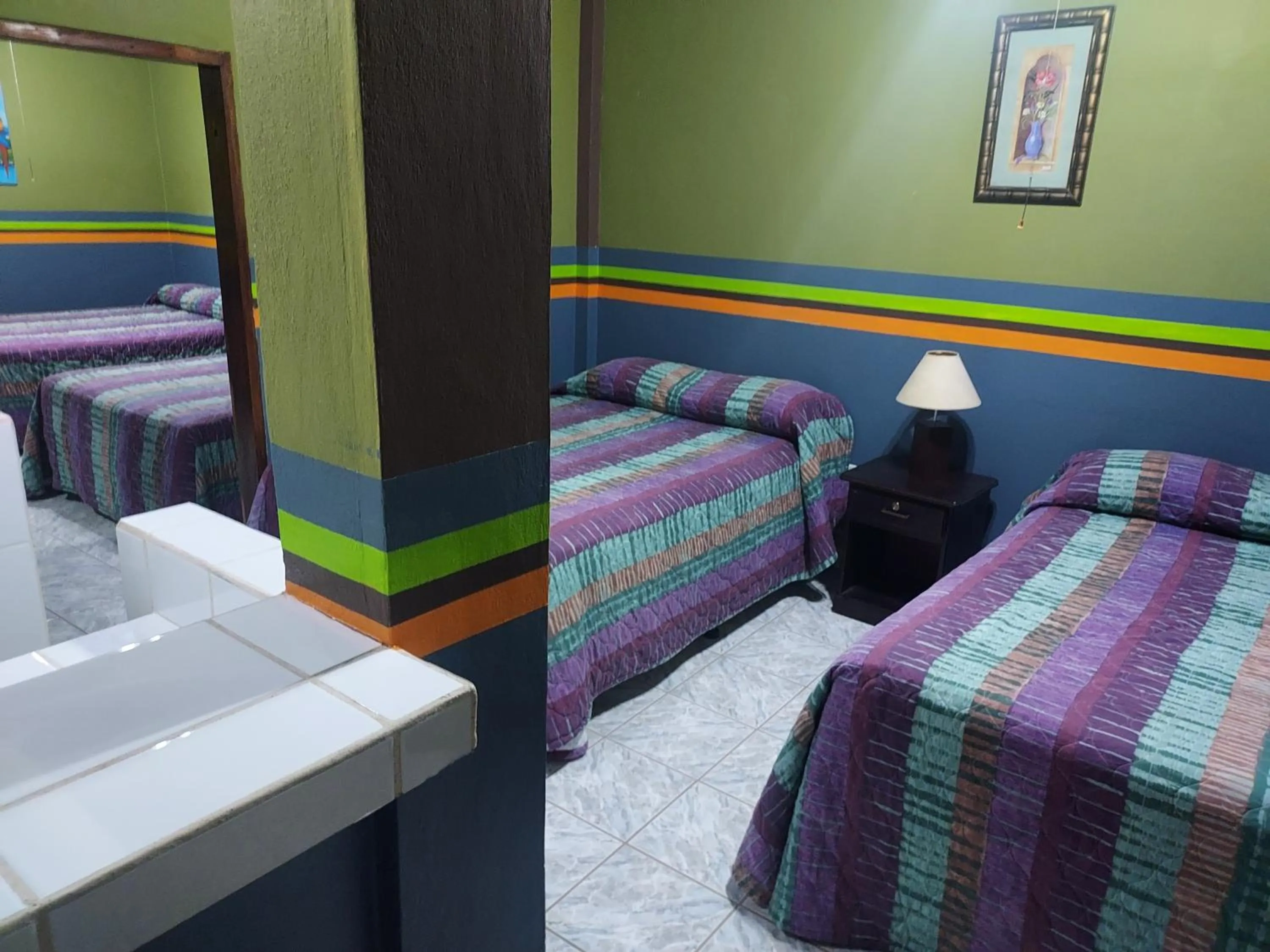 Photo of the whole room, Bed in Hotel La Escalinata