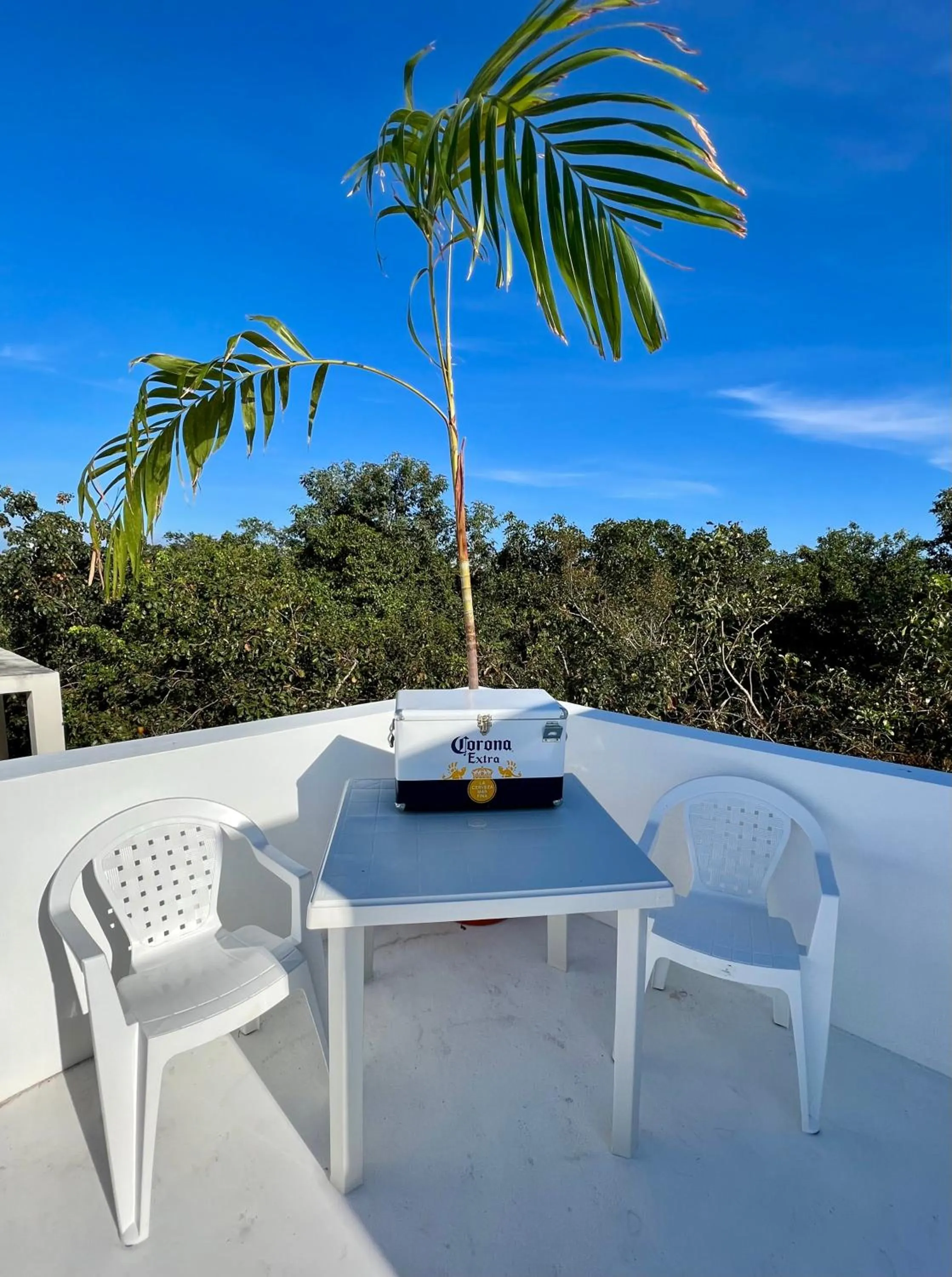 Amazing Luxury Penthouse with sunset,sunrise view, private Jacuzzi and rooftop pool