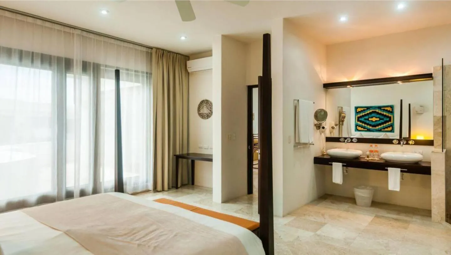 Bed in Amazing Luxury Penthouse with sunset,sunrise view, private Jacuzzi and rooftop pool