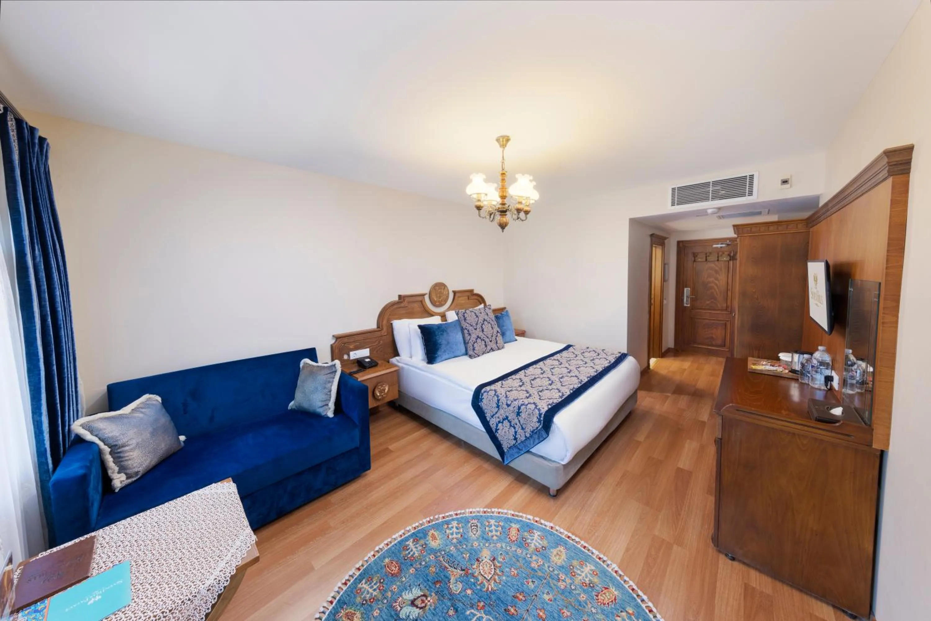 Photo of the whole room, Bed in Seven Hills Hotel - Special Category