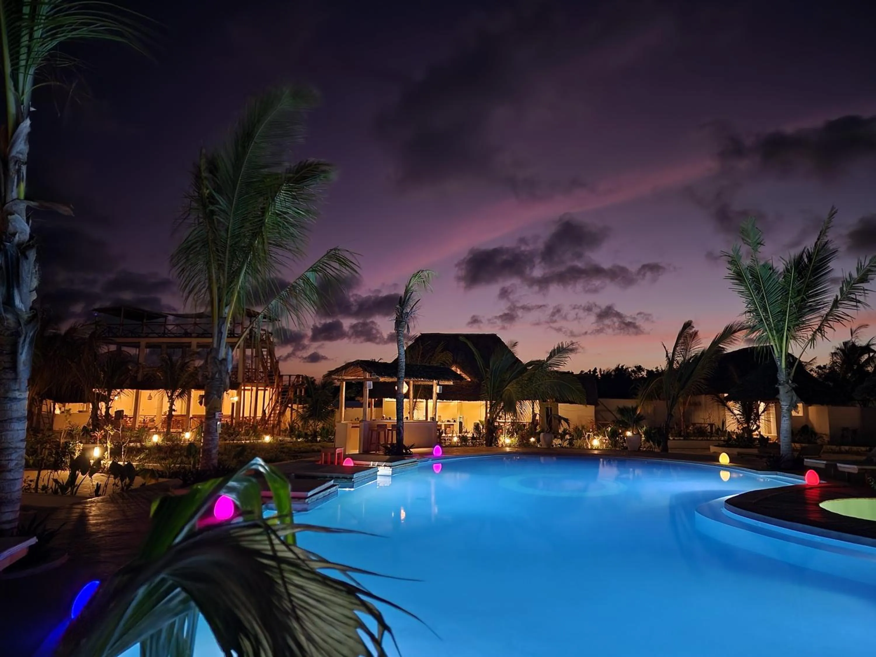 Swimming pool in Zen Boutique Resort