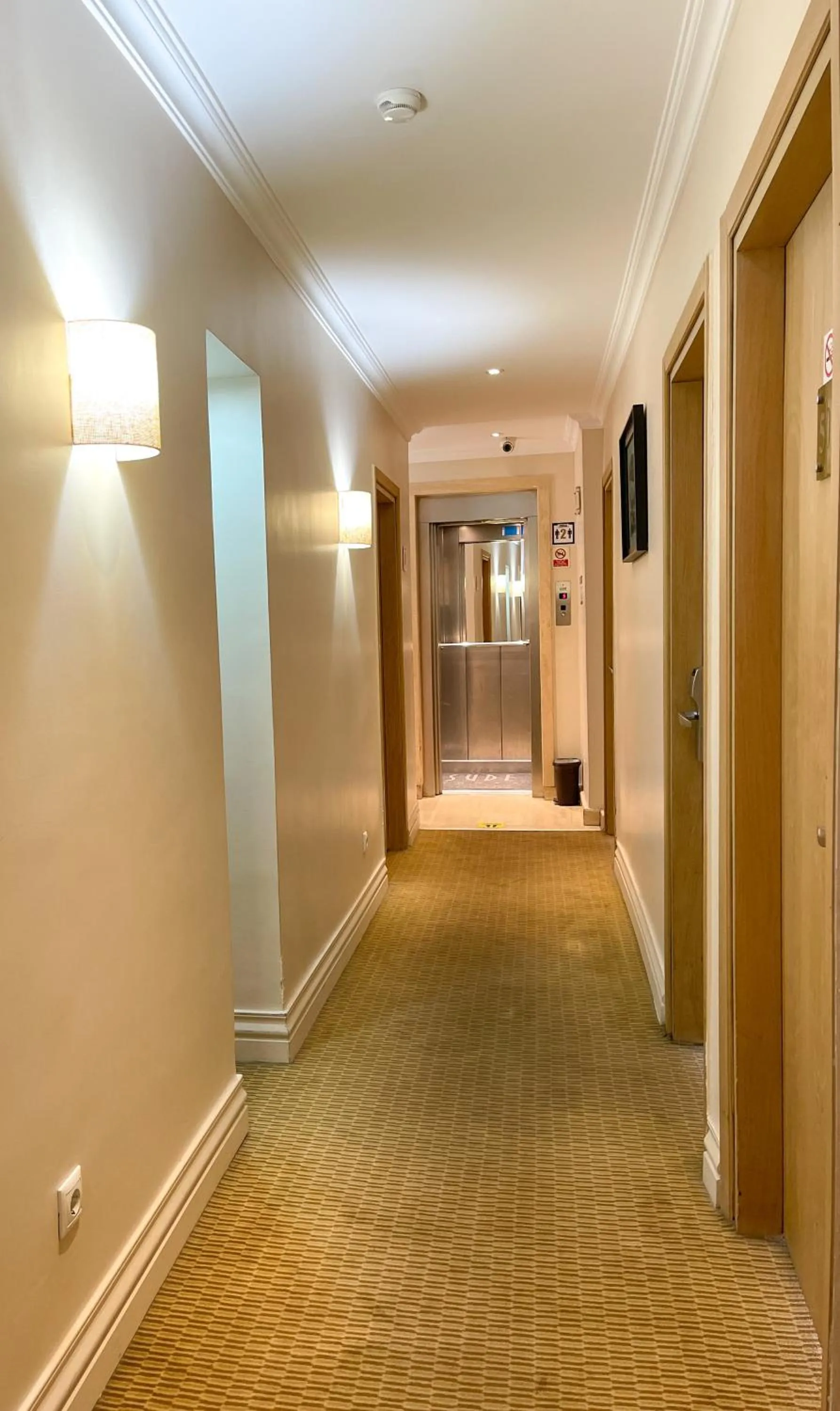 elevator in Sude Konak