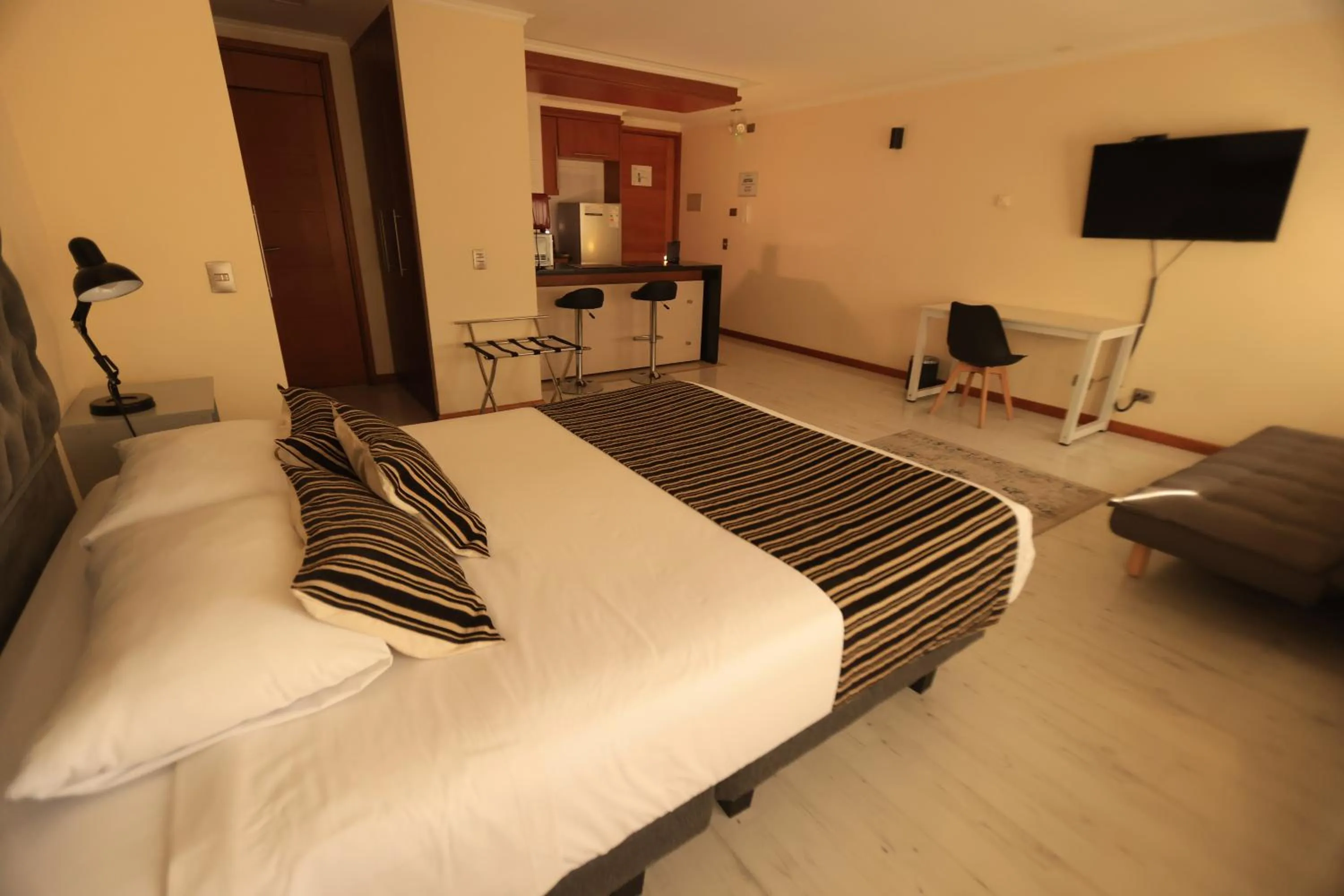 Bed in Apart Hotel Aragon Portal