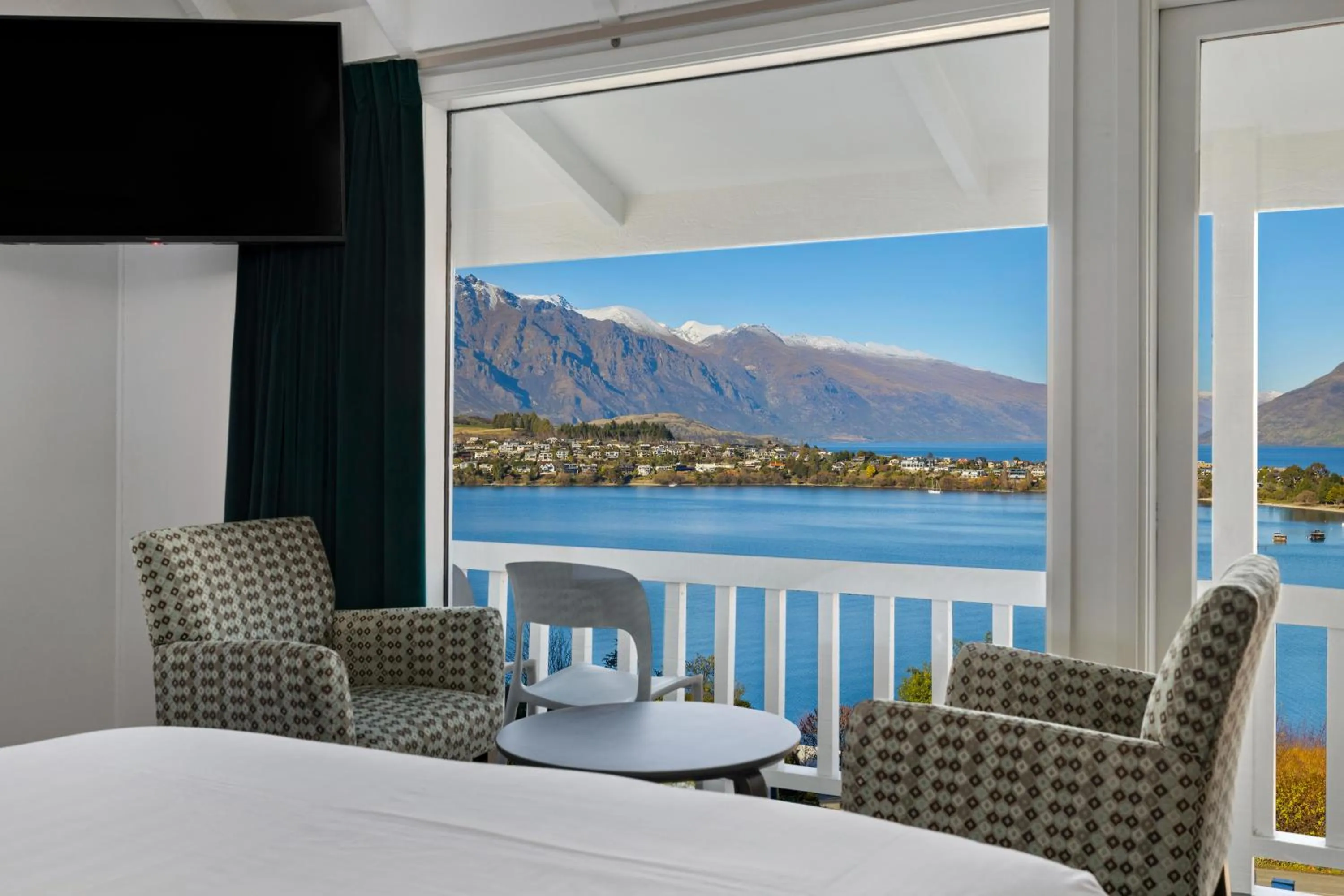 View (from property/room) in Lakeview Colonial Motel