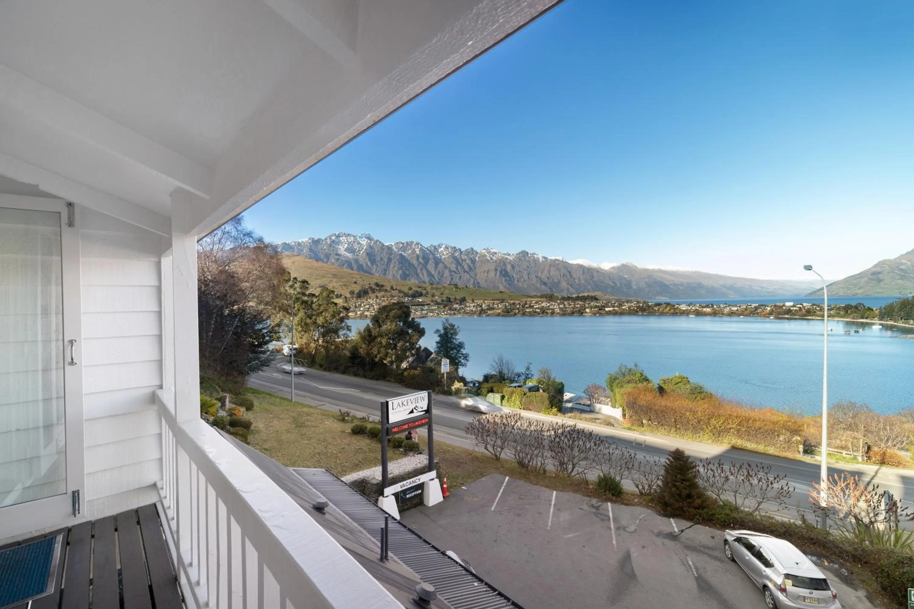 Patio in Lakeview Colonial Motel