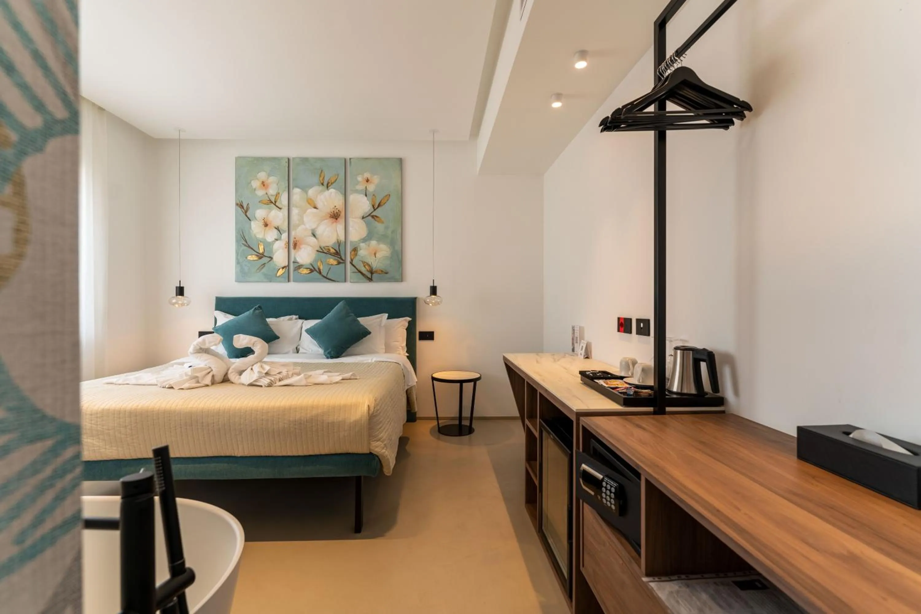 Bed in B&B Le Suites di Costanza