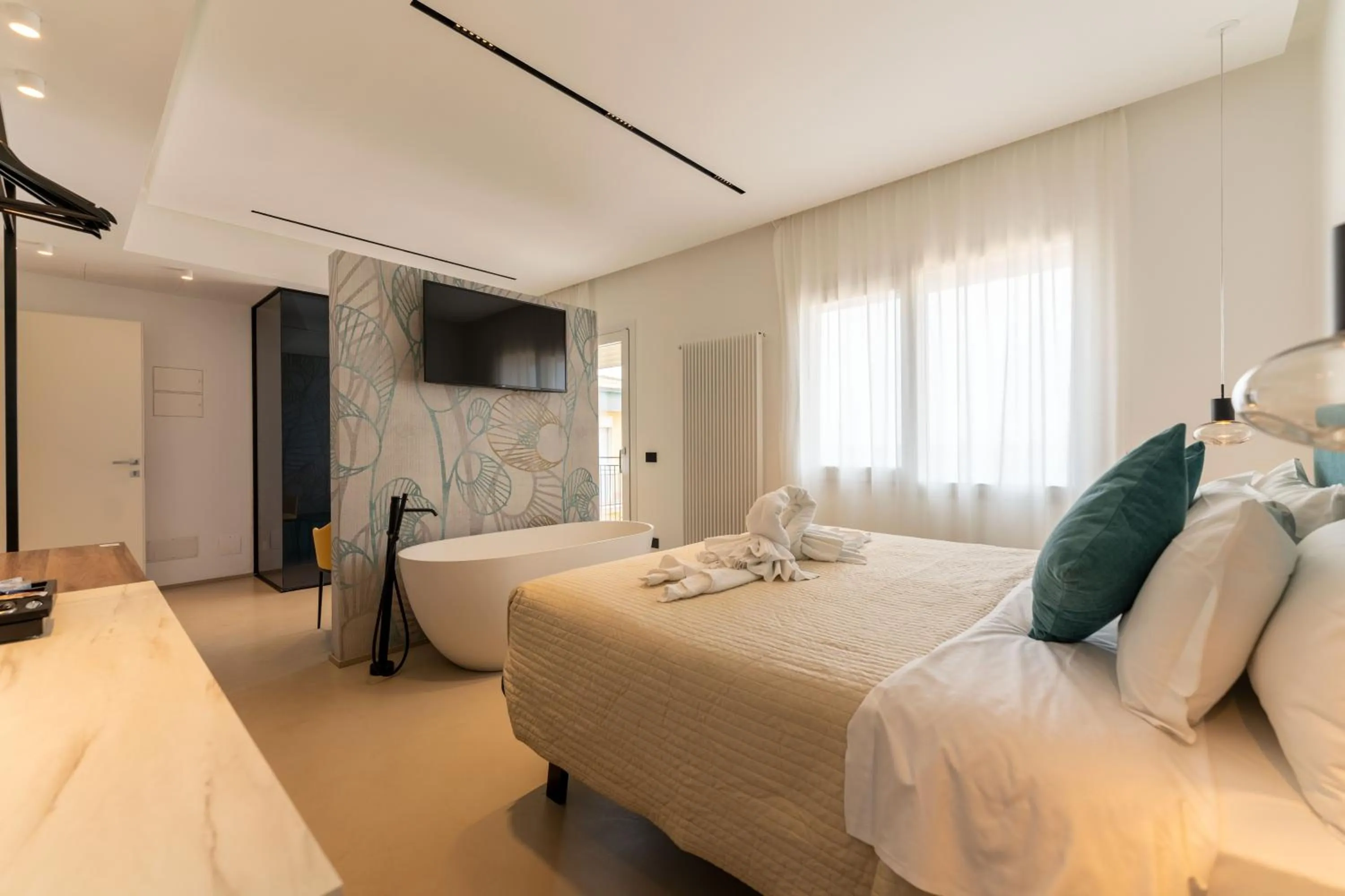 Bed in B&B Le Suites di Costanza