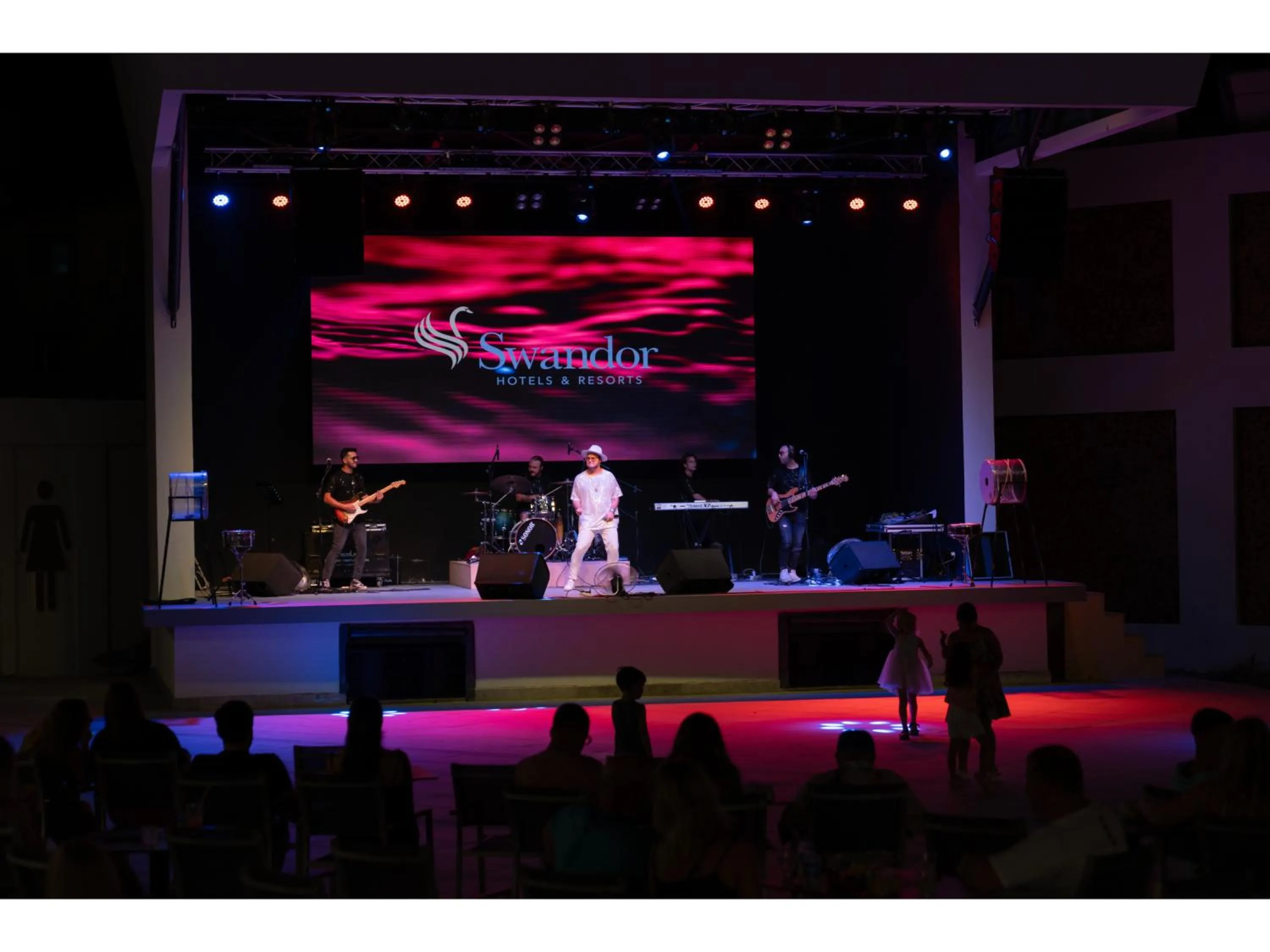 Evening entertainment in Swandor Hotels & Resorts - Kemer