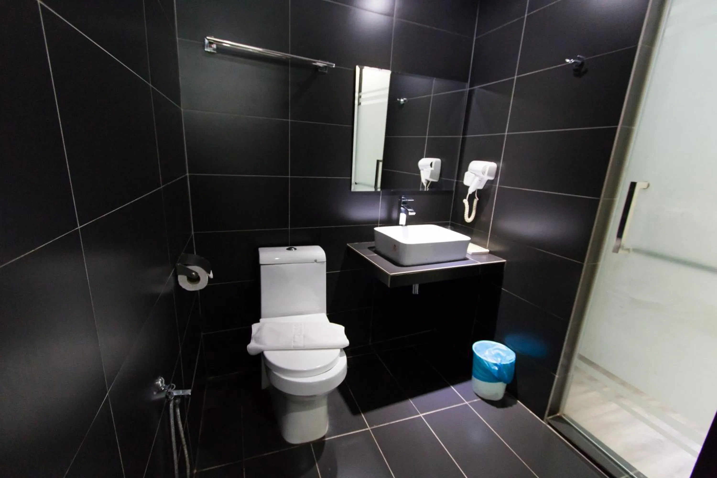 Toilet in Hotel 99 Kuala Lumpur City