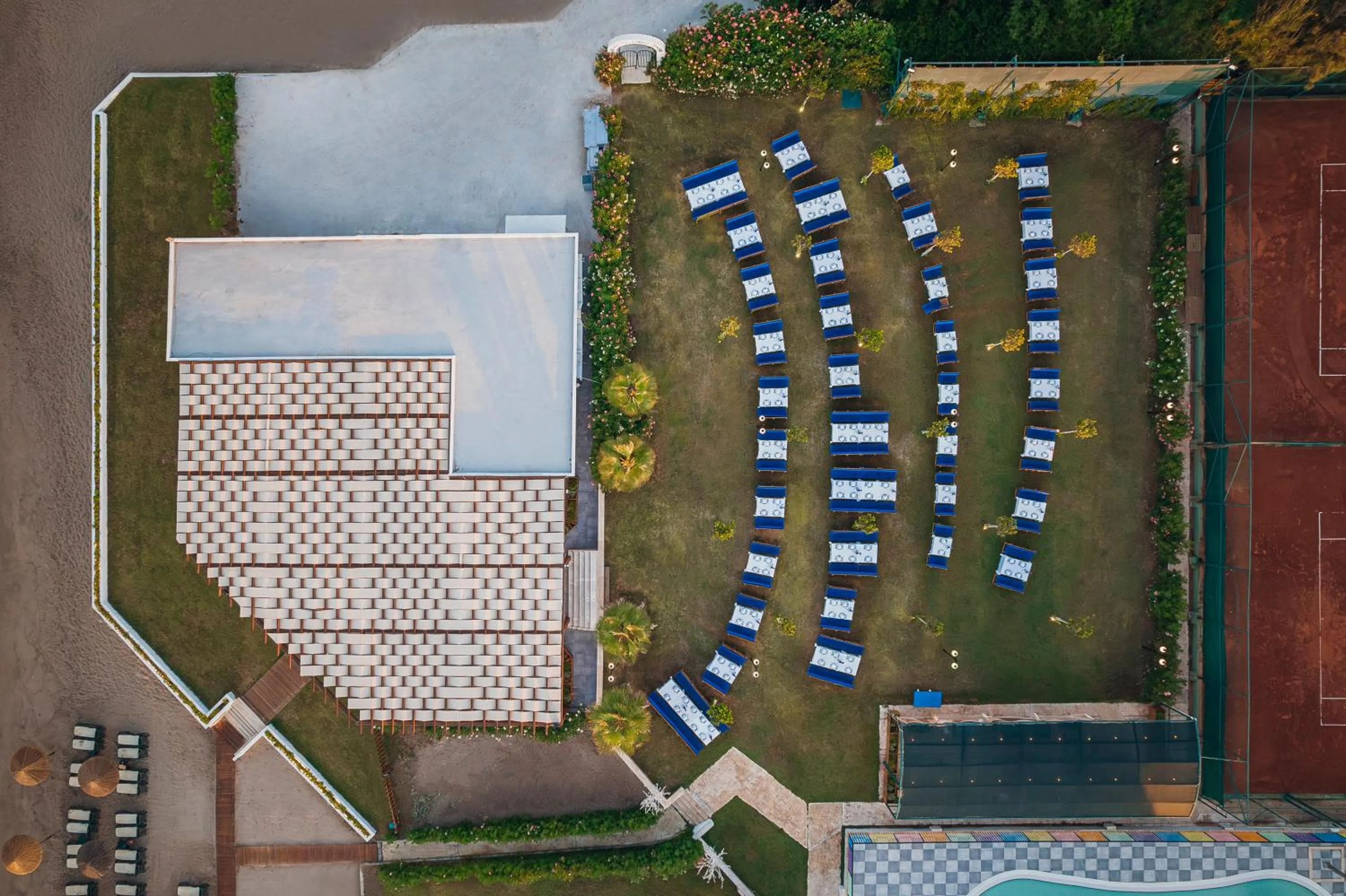 Restaurant/places to eat in Kremlin Palace