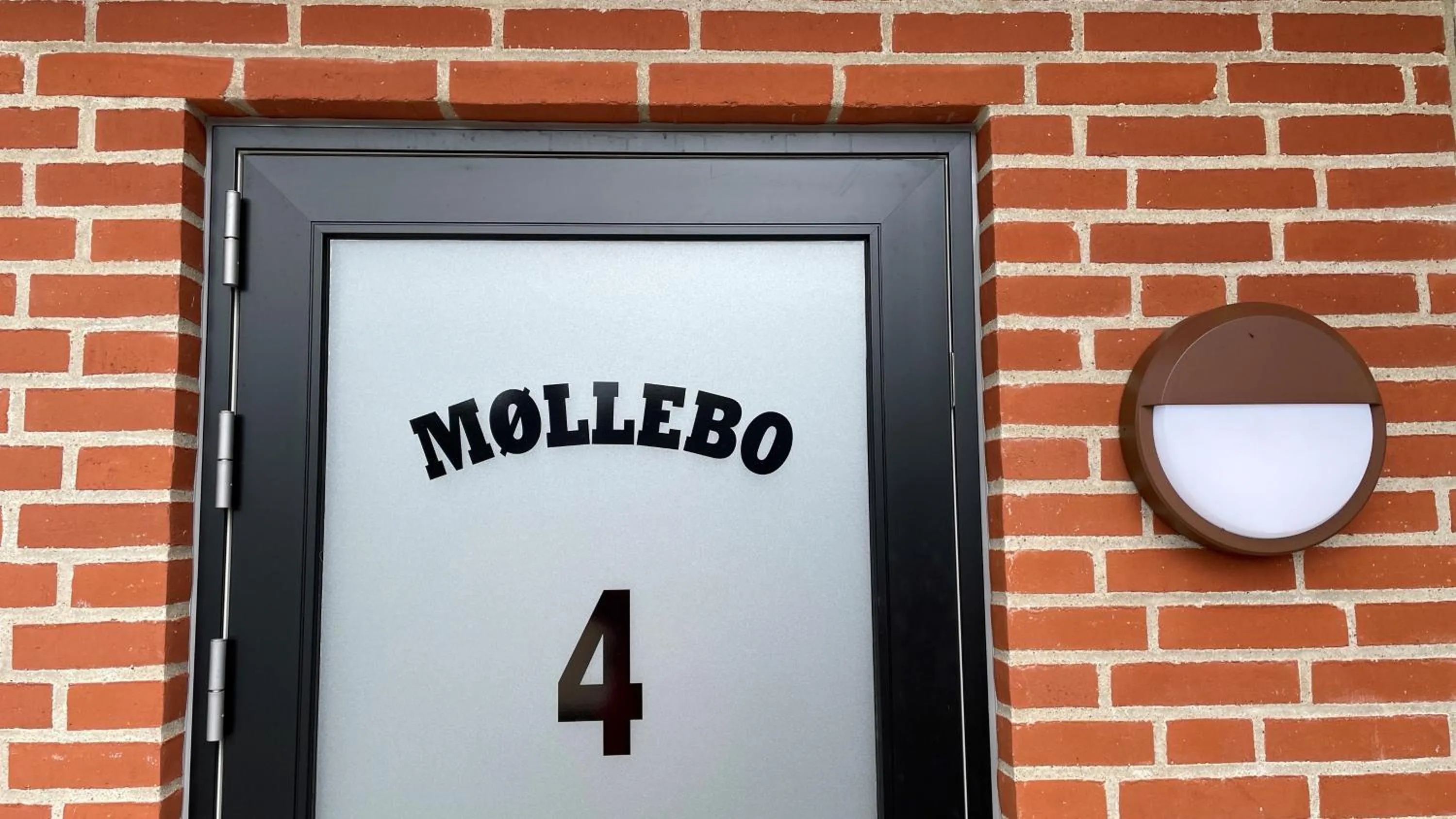 Property building in Holiday Rooms Møllebo