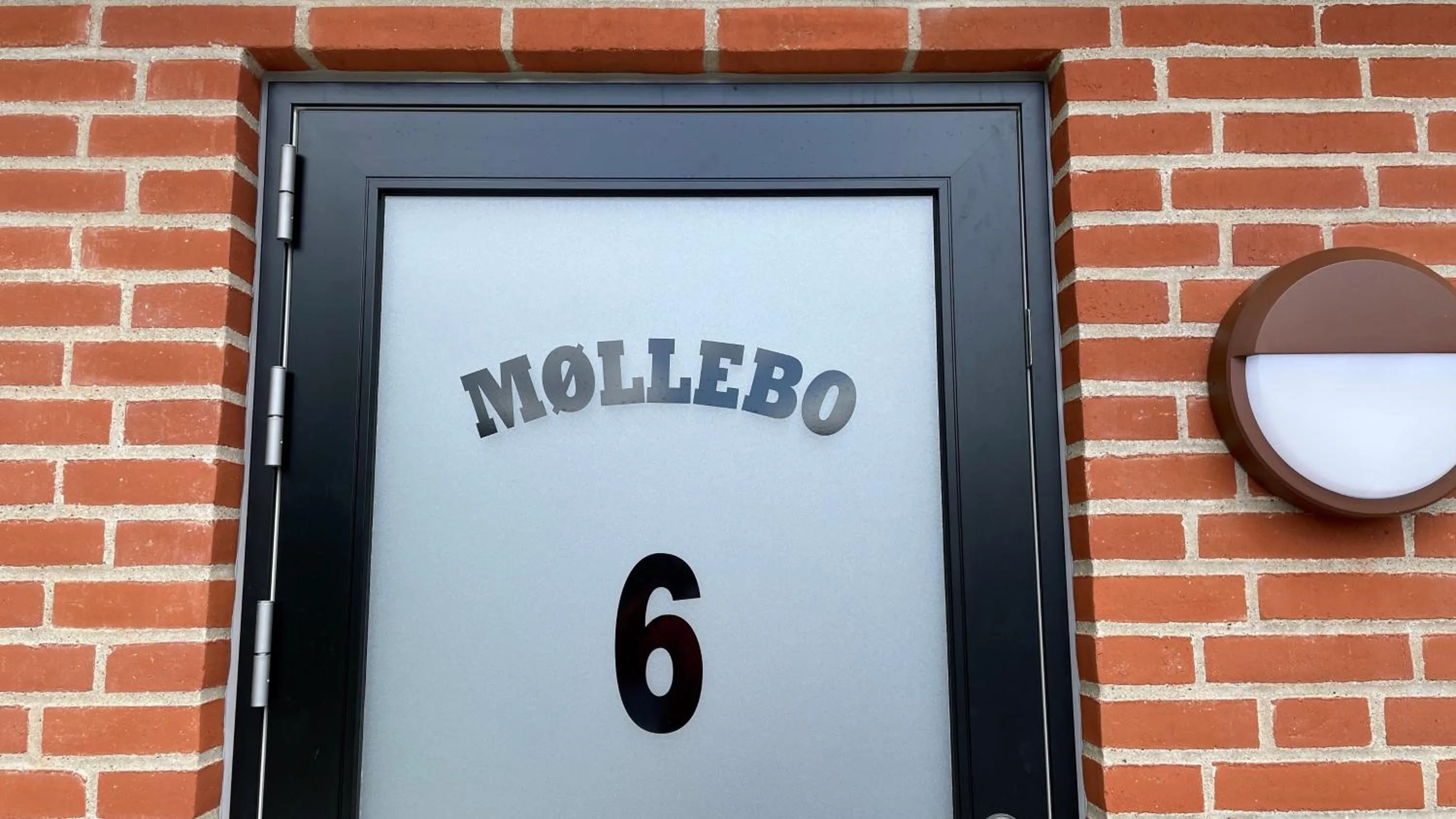 Property building in Holiday Rooms Møllebo