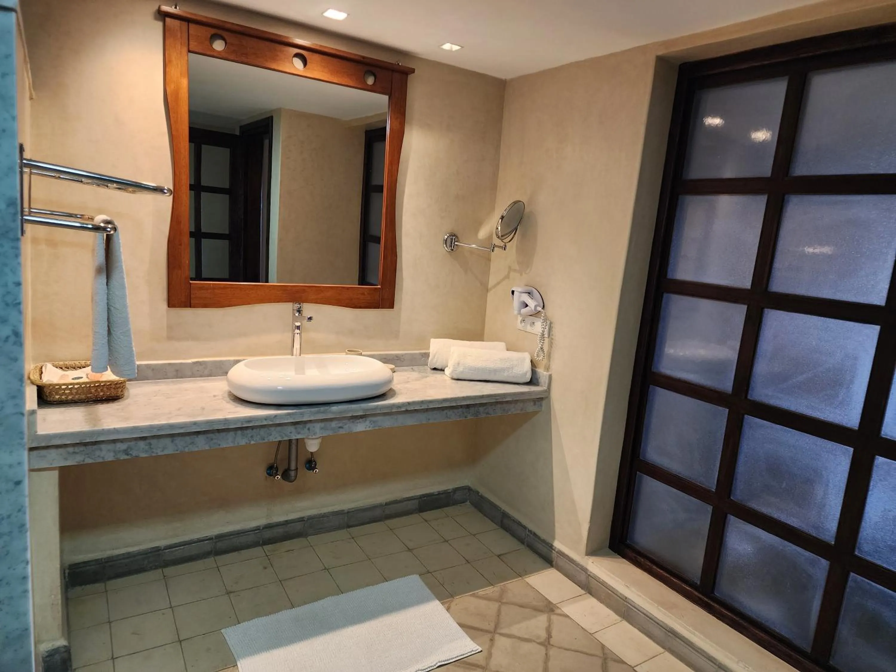 Bathroom in La Villa Joubert