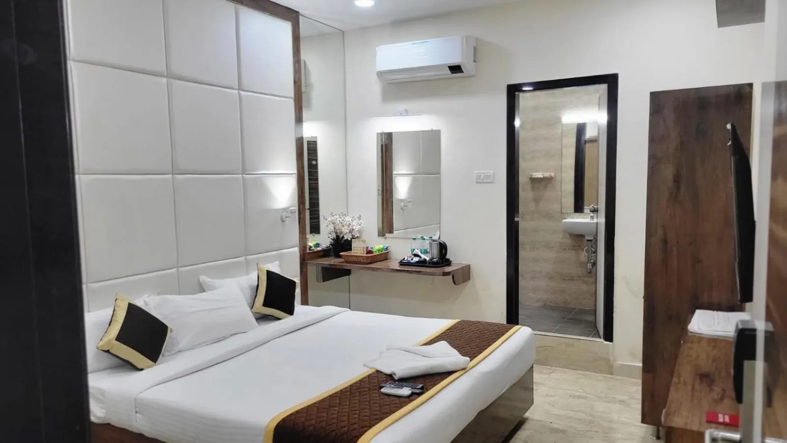 Bed in GRACE RESIDENCY