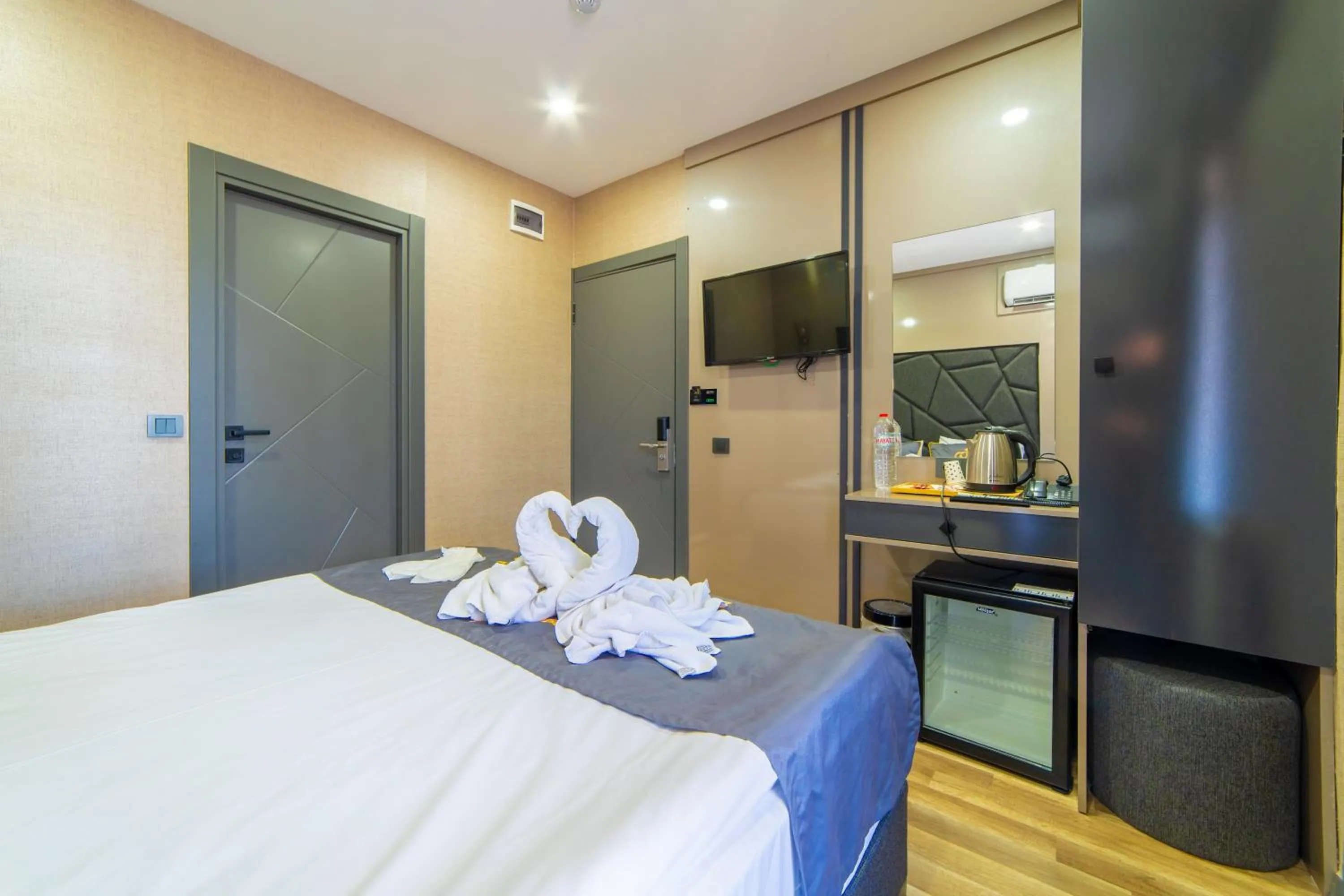 Photo of the whole room, Bed in Miss Royal Hotel & SPA