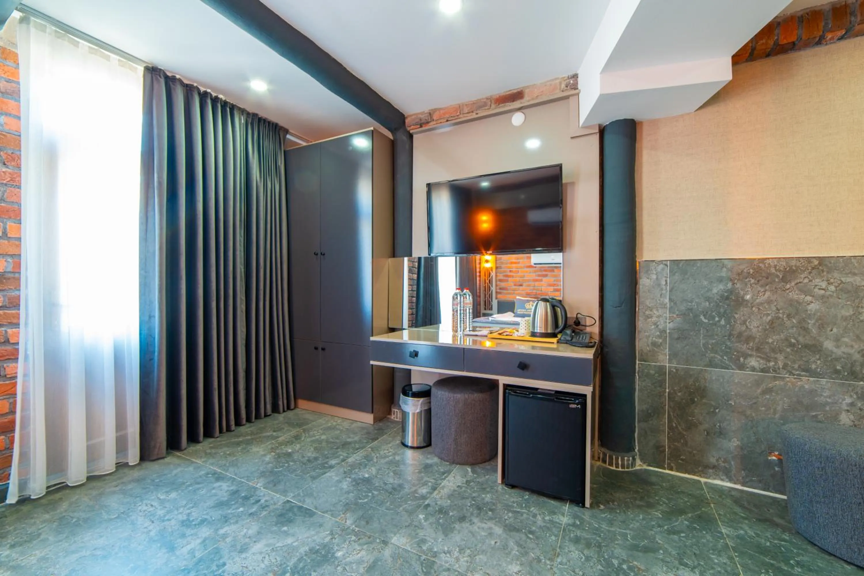 Coffee/tea facilities in Miss Royal Hotel & SPA