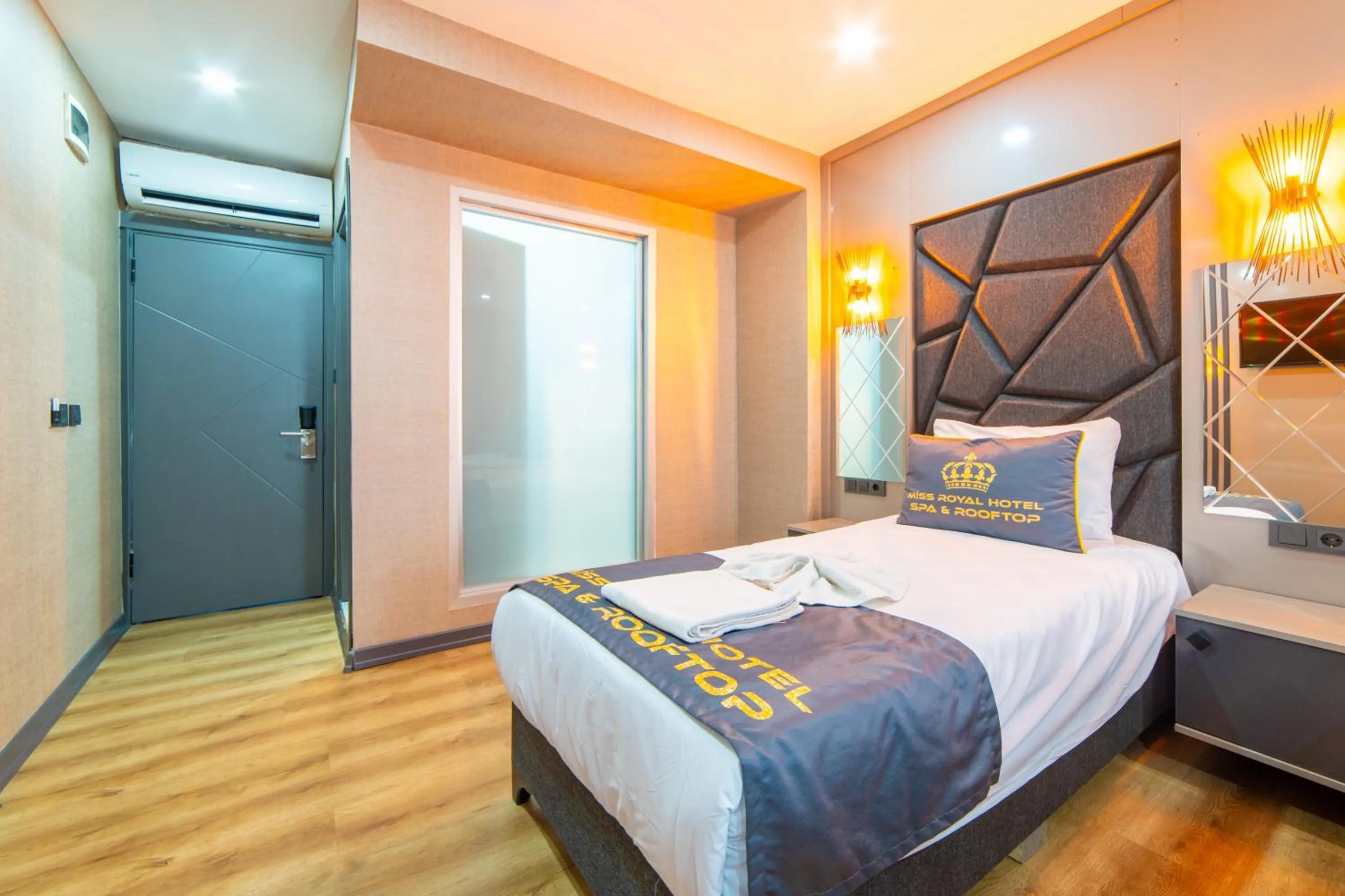 Bed in Miss Royal Hotel & SPA