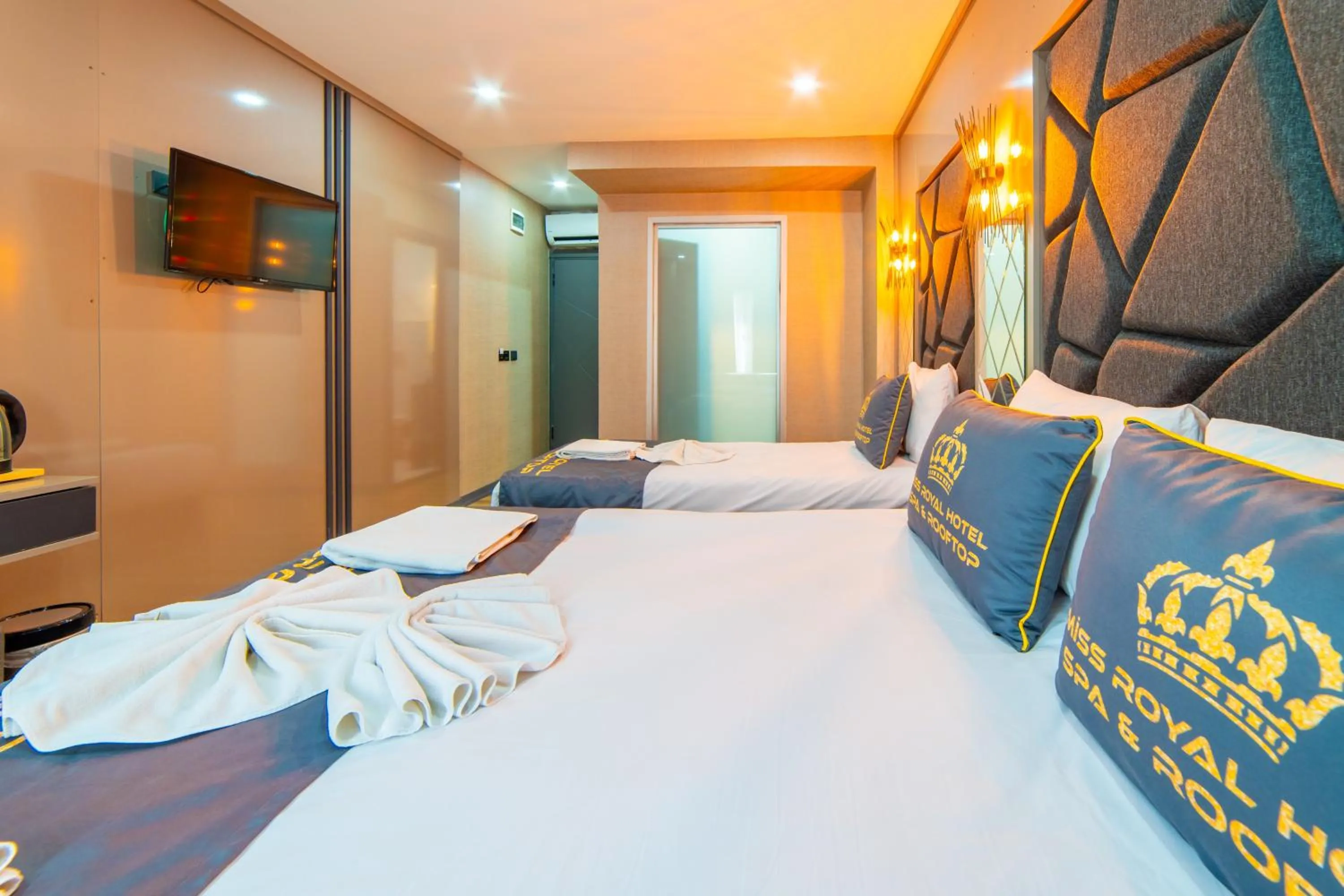 Photo of the whole room, Bed in Miss Royal Hotel & SPA