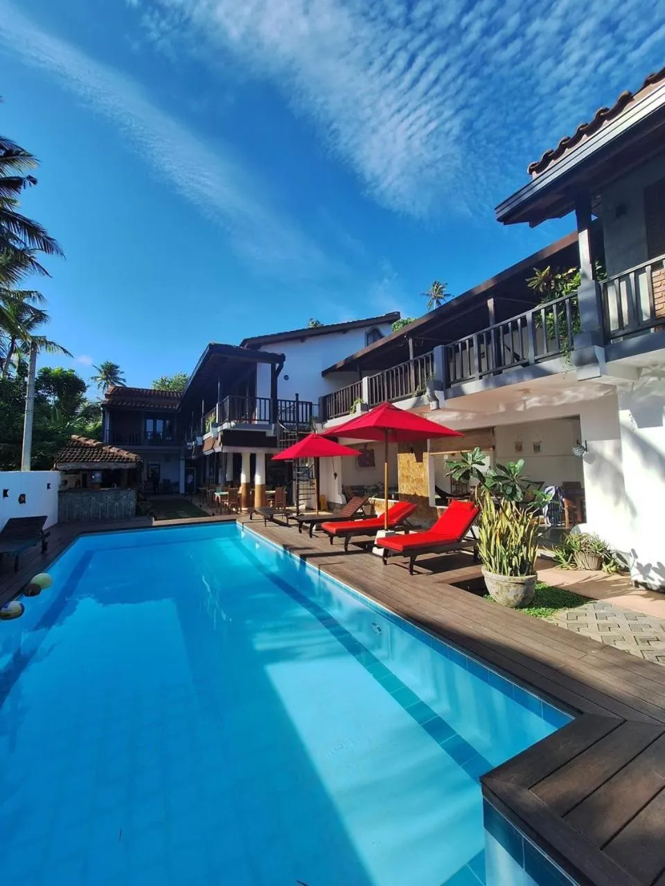 Pool view in Lion's Rest