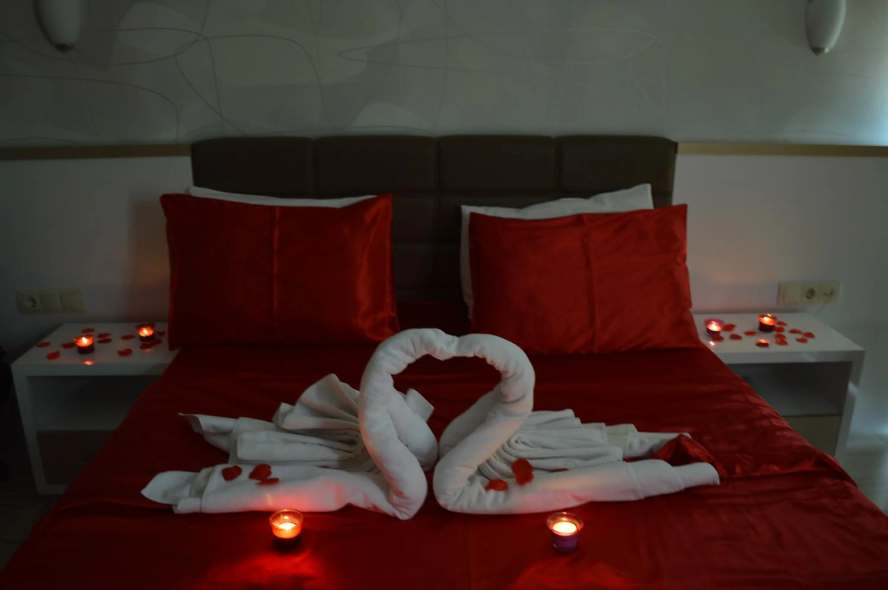 Photo of the whole room, Bed in Bal Hotel