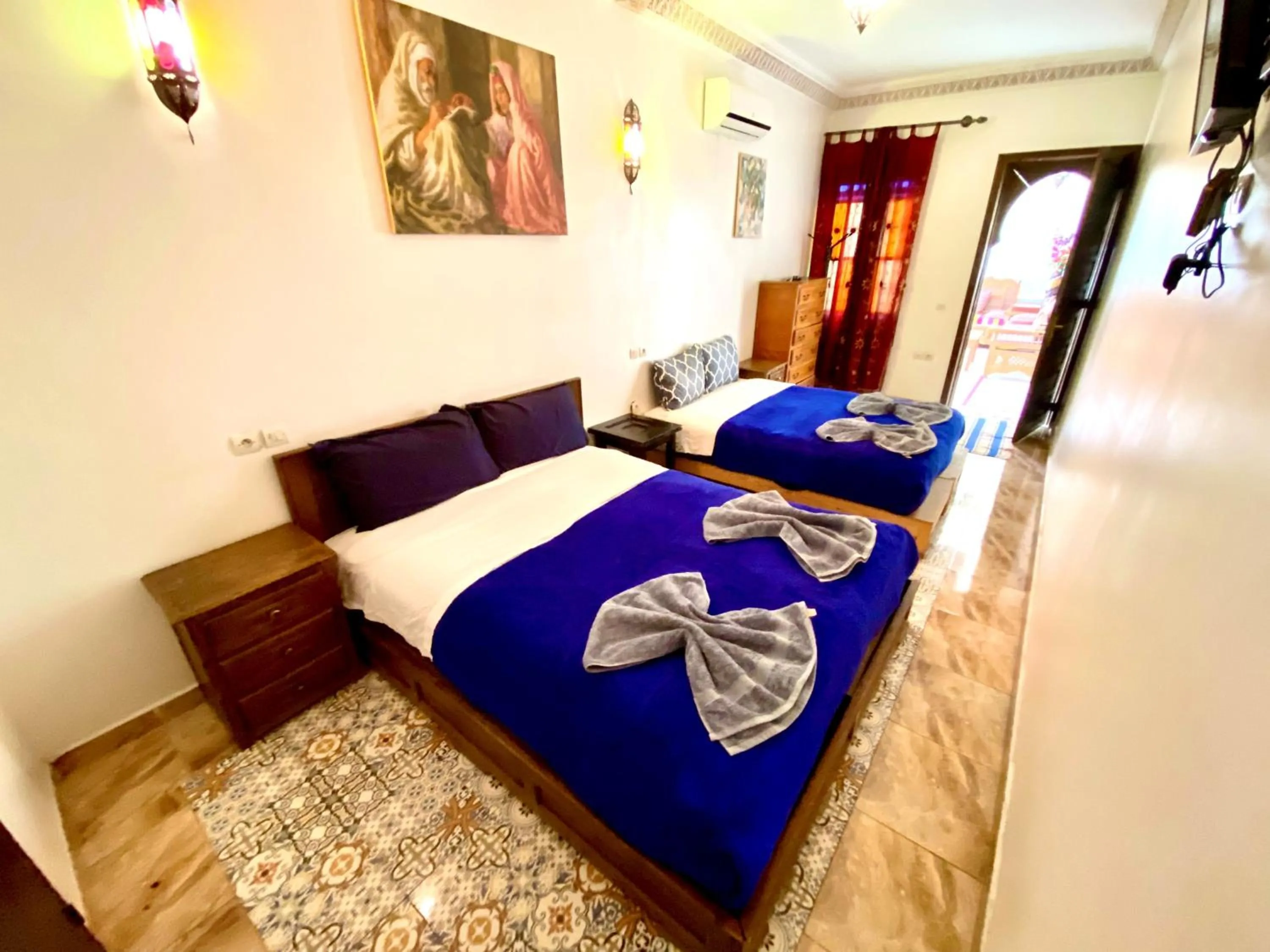 Photo of the whole room, Bed in Riad Jibraile