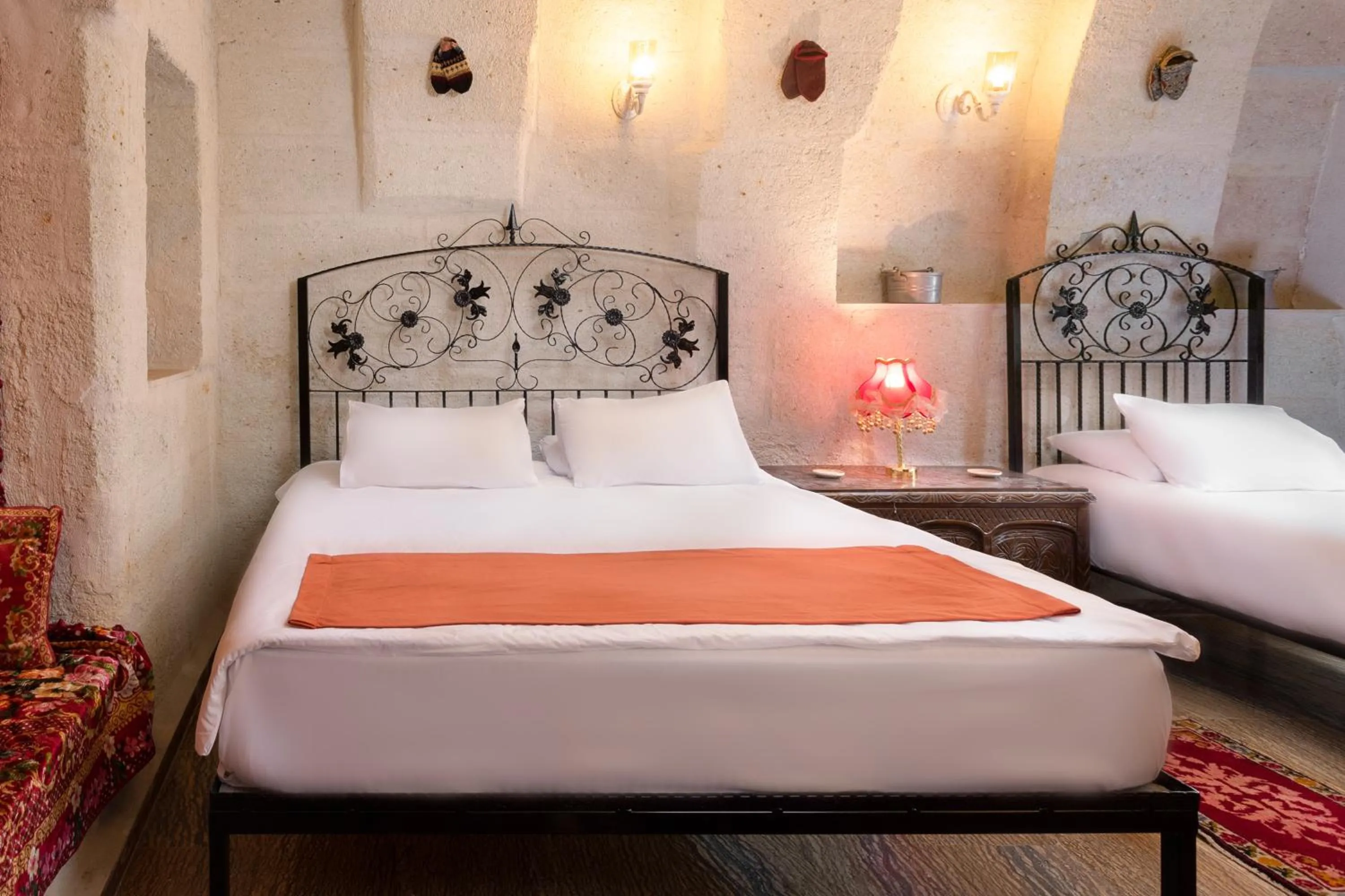 Bed in HacıAşık Konağı Butik Hotel