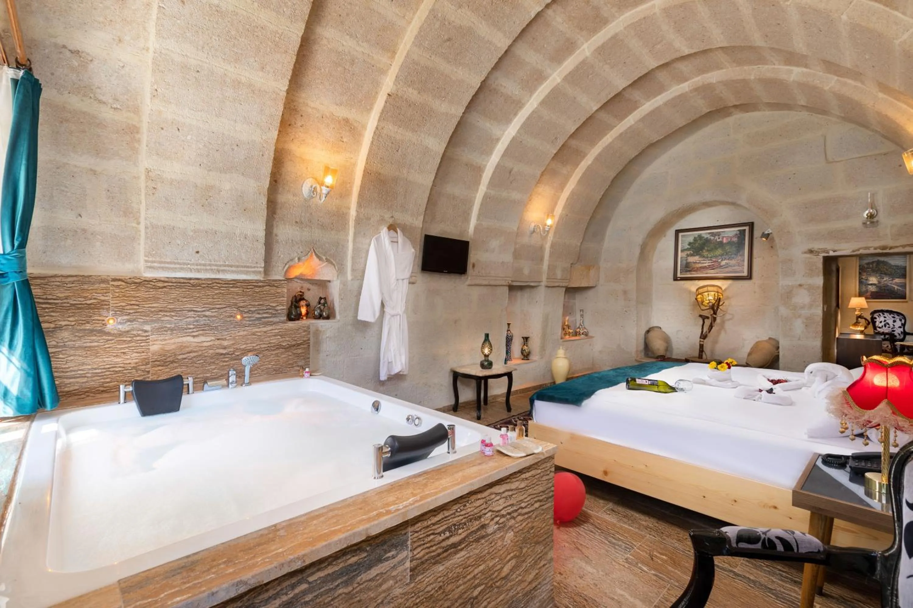 Bed in HacıAşık Konağı Butik Hotel