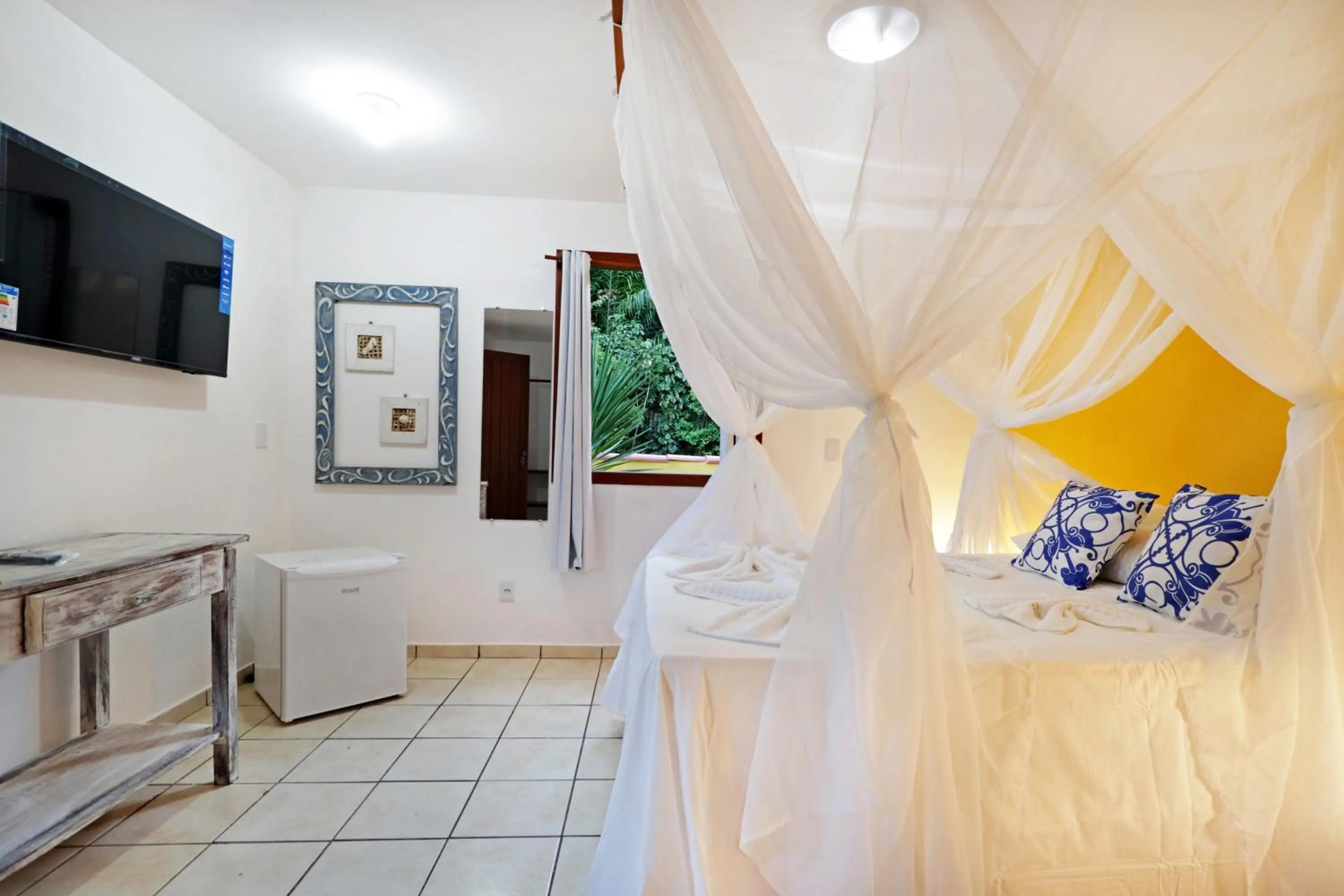 Bed in Pousada Arraial Colonial, Localizada no Centrinho e de Fácil Acesso a Praia e a Rua Mucugê