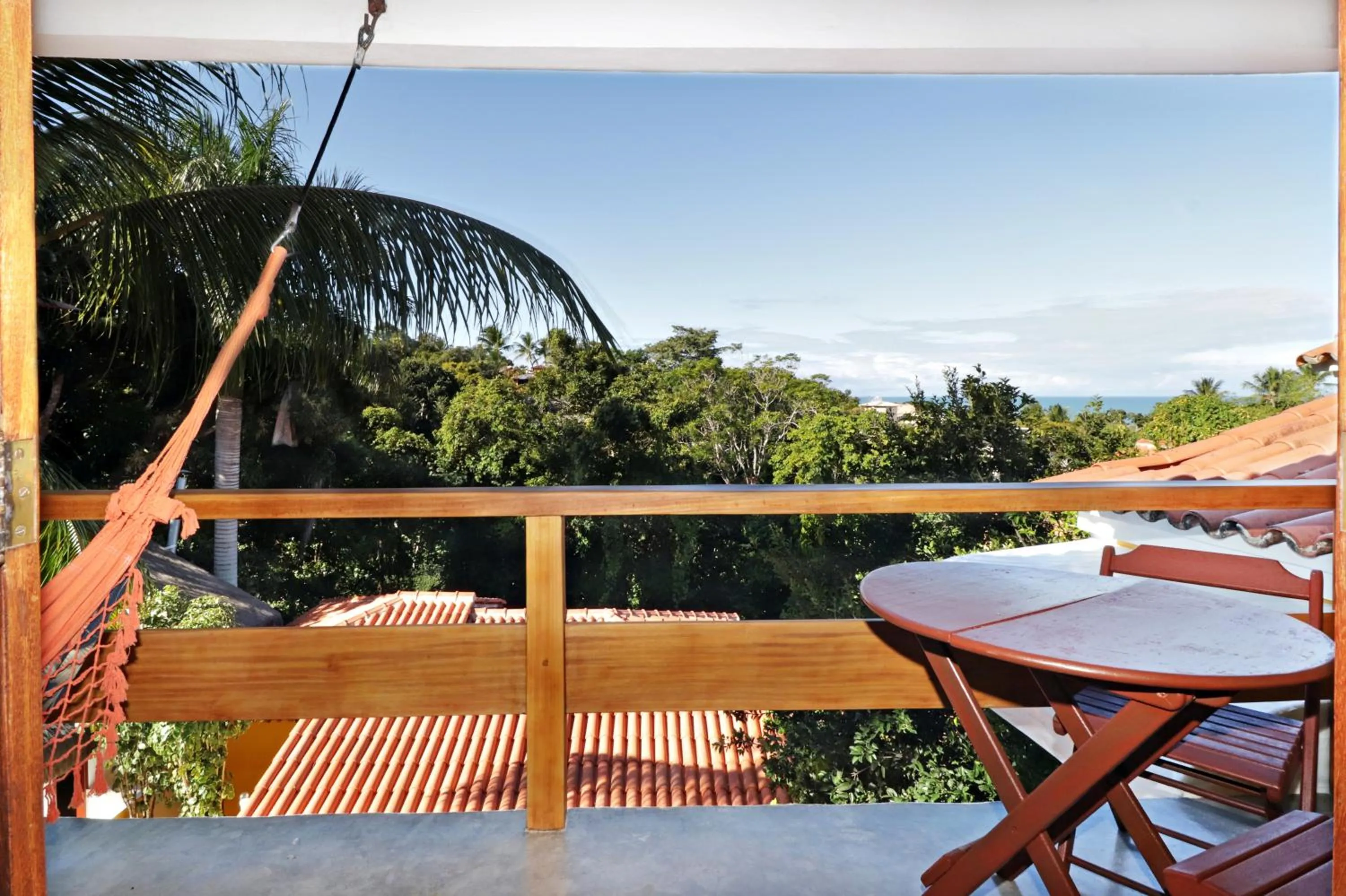 Patio in Pousada Arraial Colonial, Localizada no Centrinho e de Fácil Acesso a Praia e a Rua Mucugê