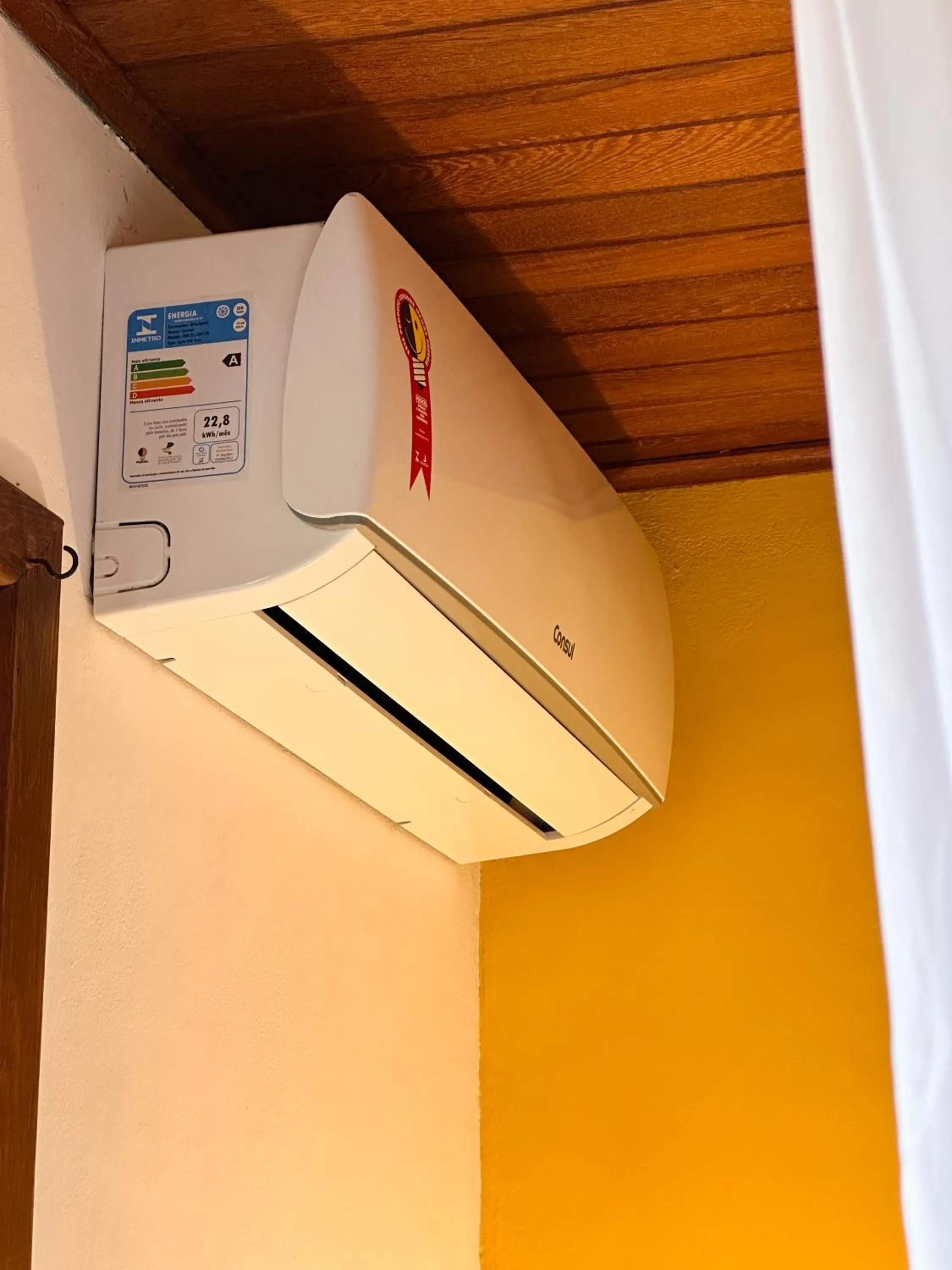 air conditioner in Pousada Arraial Colonial, Localizada no Centrinho e de Fácil Acesso a Praia e a Rua Mucugê