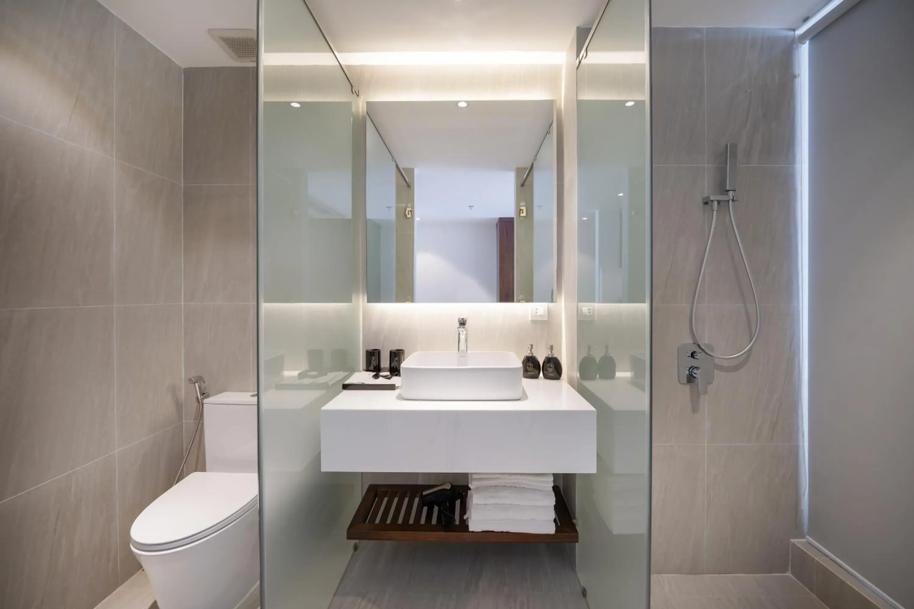 Family Room with Garden View in Duke Casa Apartment Family Room with Garden View in Duke Casa Apartment