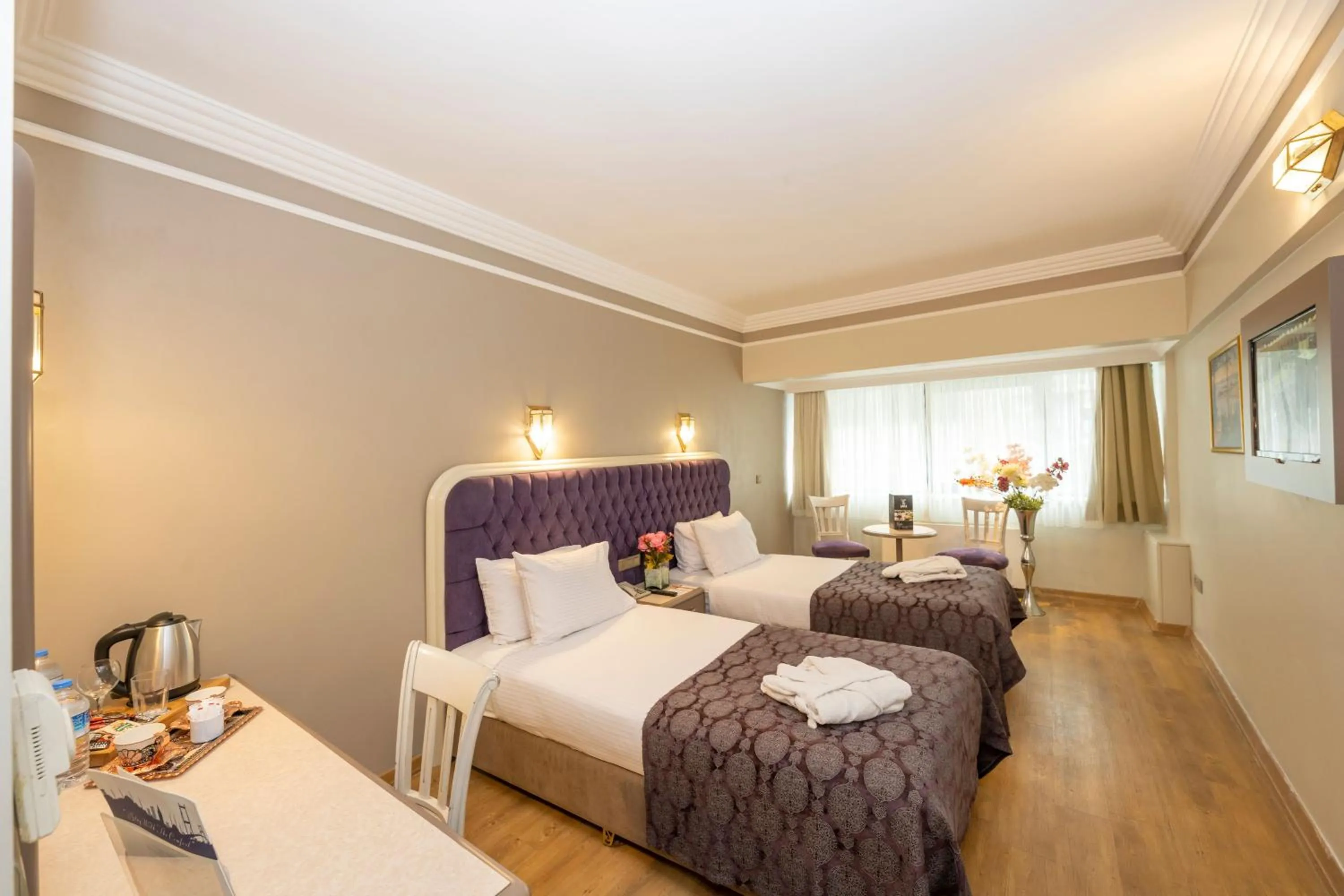 Photo of the whole room, Bed in Grand Anka Hotel