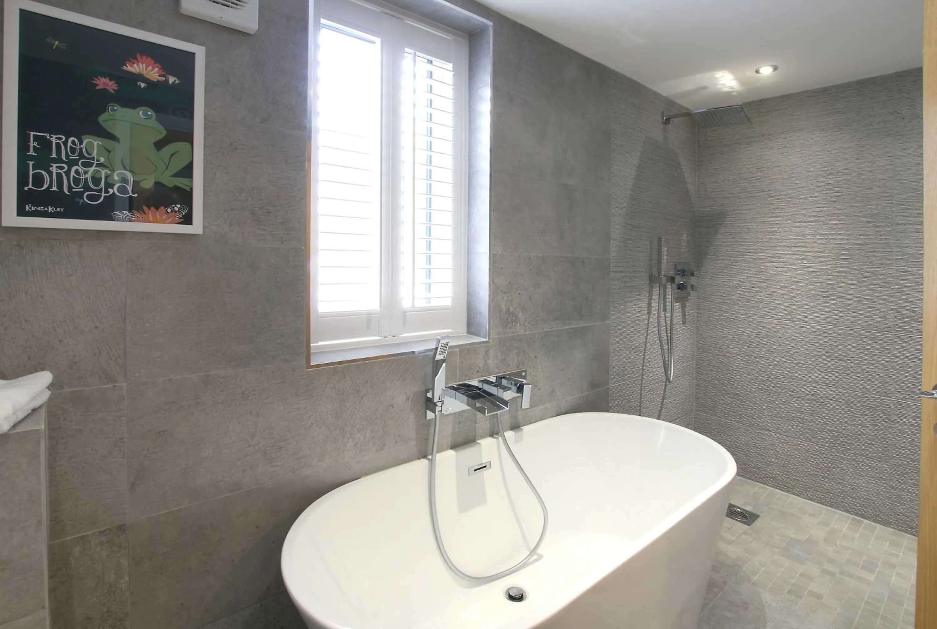 Shower in Swansea Valley Holiday Cottages