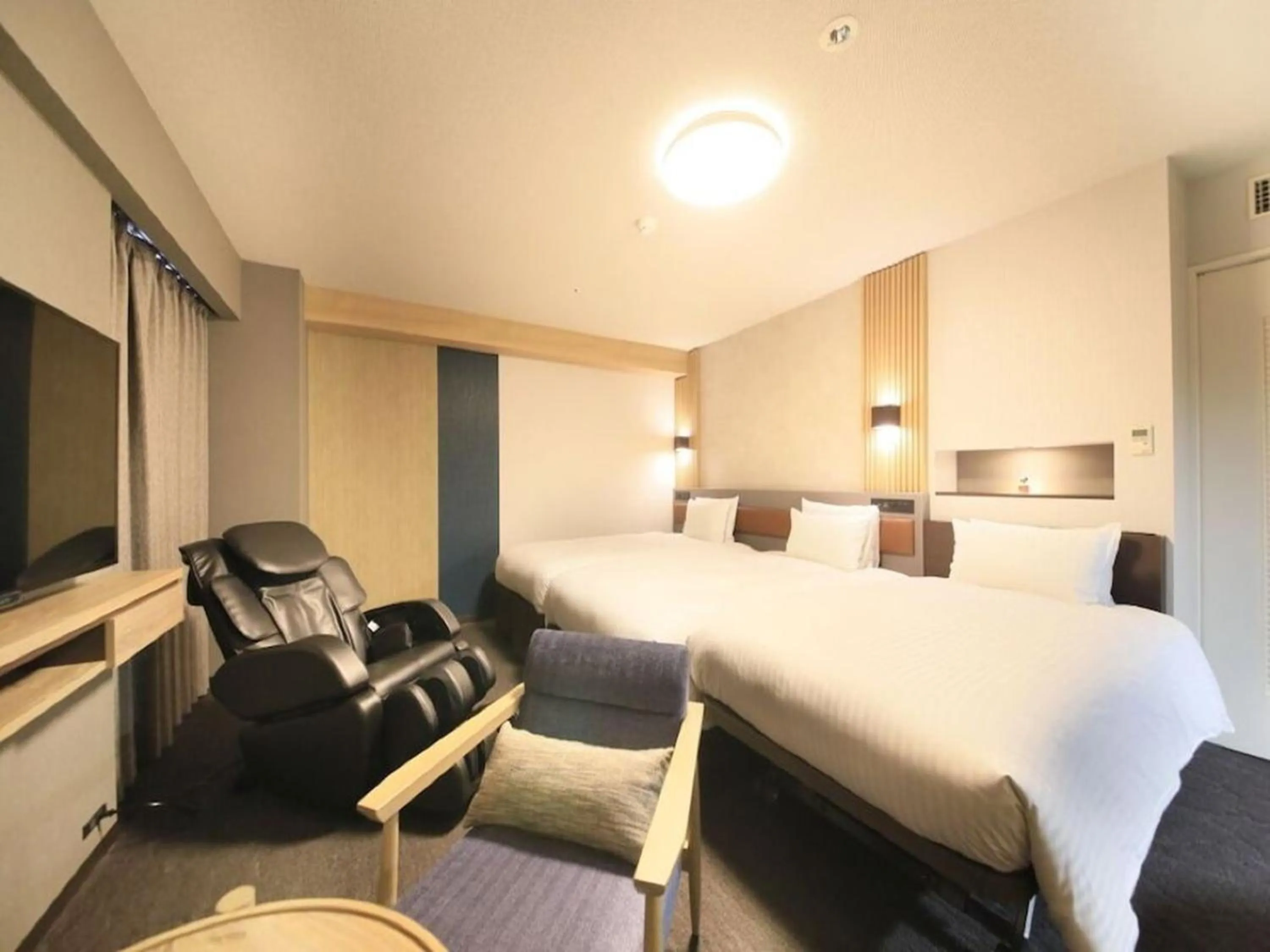 hair dresser, Bed in Richmond Hotel Yamagata Ekimae