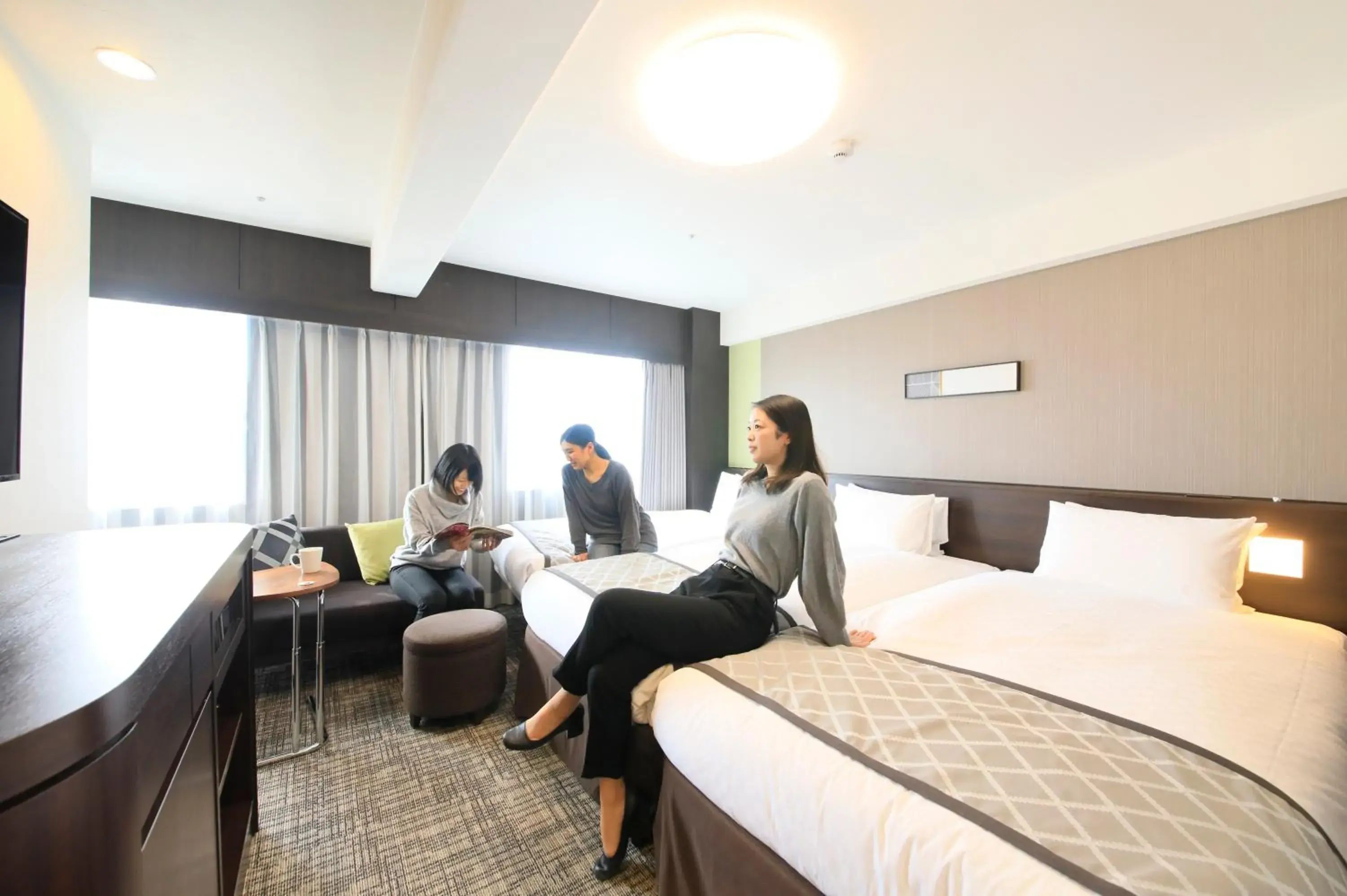 Superior Triple Room in Richmond Hotel Higashi Osaka Superior Triple Room in Richmond Hotel Higashi Osaka