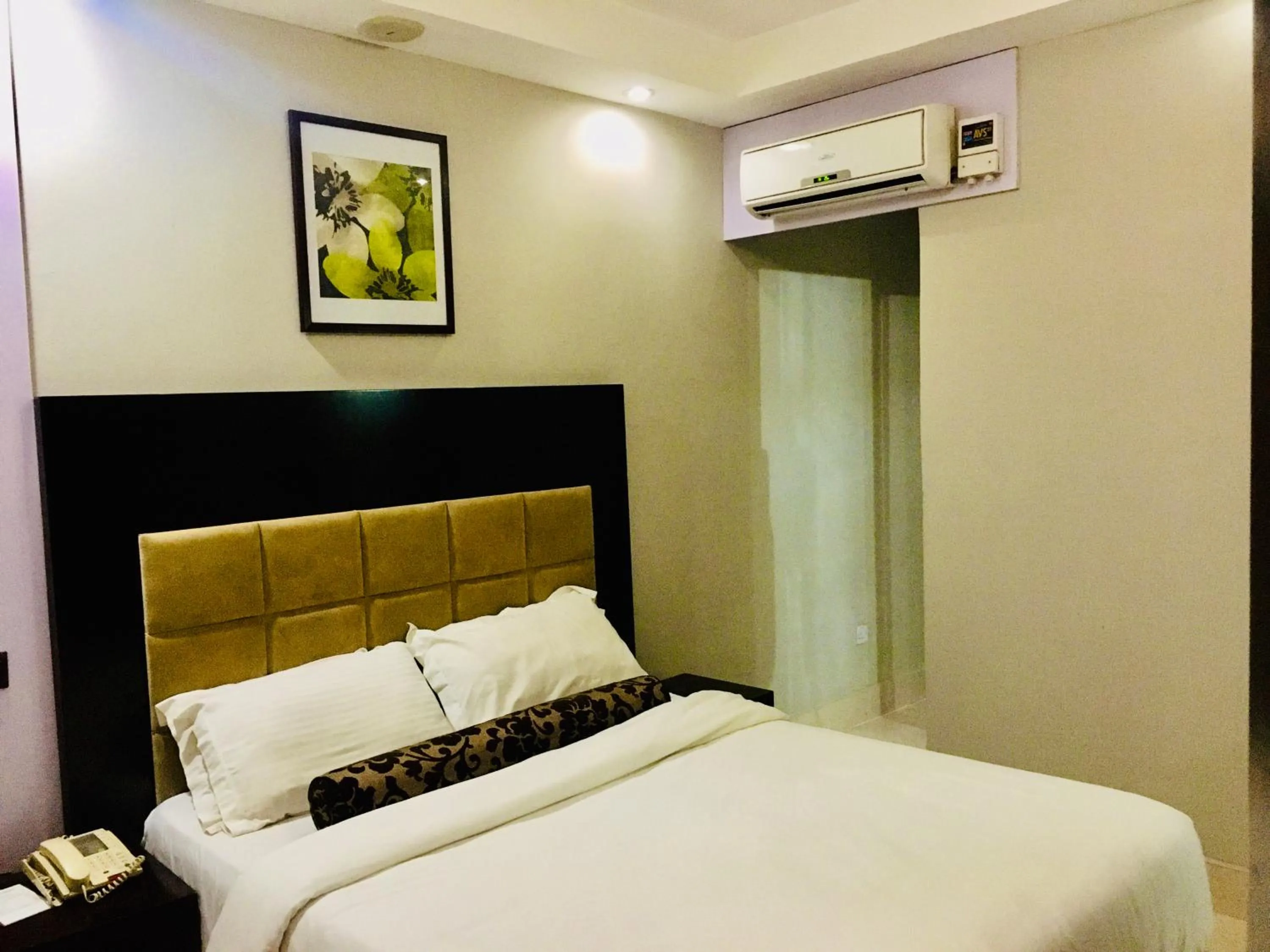 Bed in BW Starfire Hotel