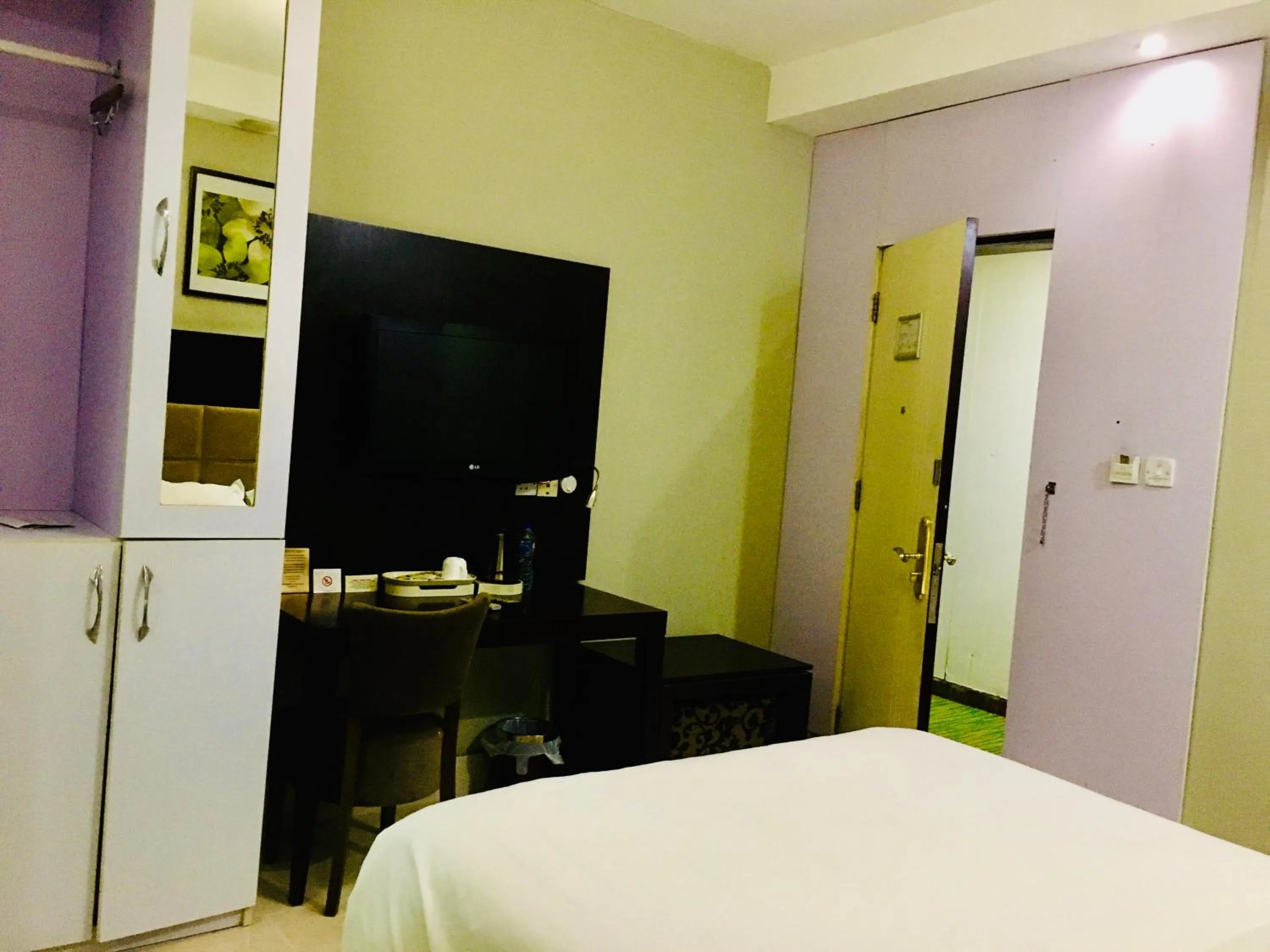 Bed in BW Starfire Hotel