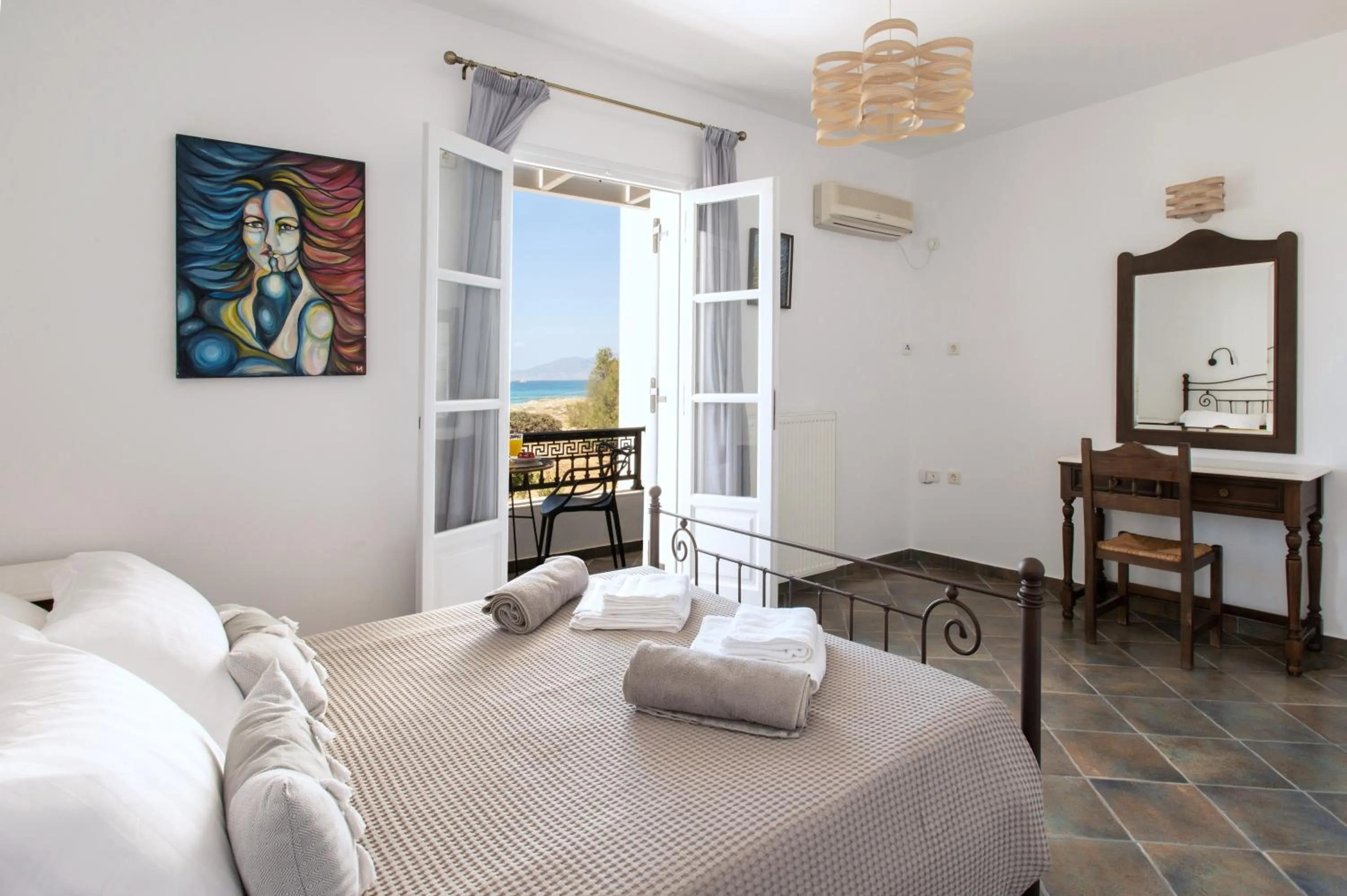 Balcony/Terrace, Bed in Sea Lilies Suites